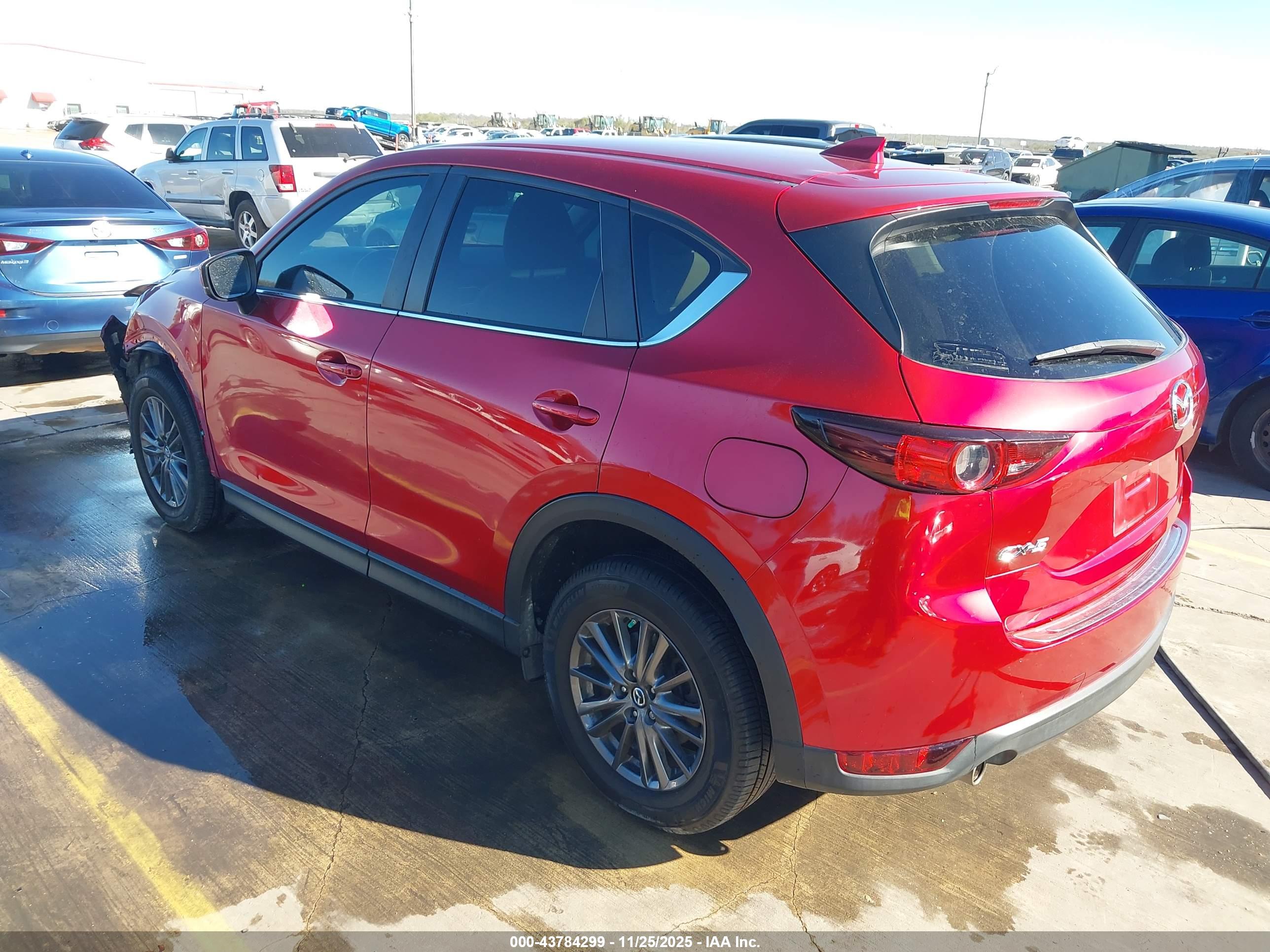 MAZDA CX-5 image 3