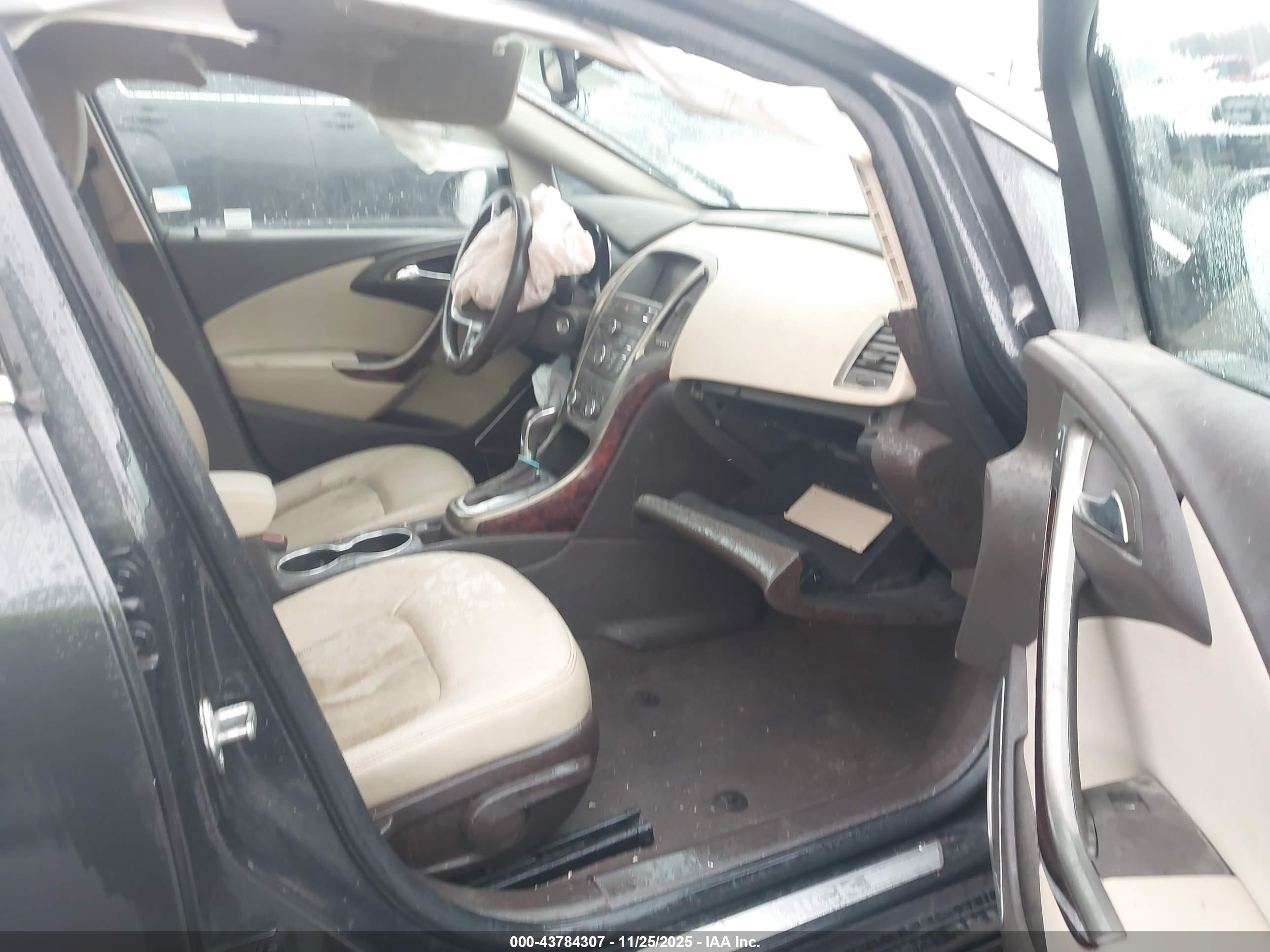 BUICK VERANO image 5