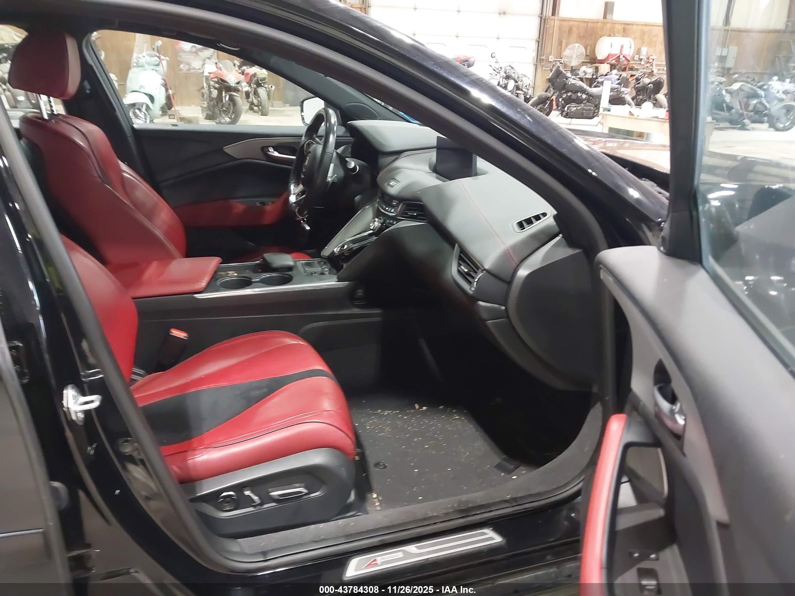 ACURA TLX image 5