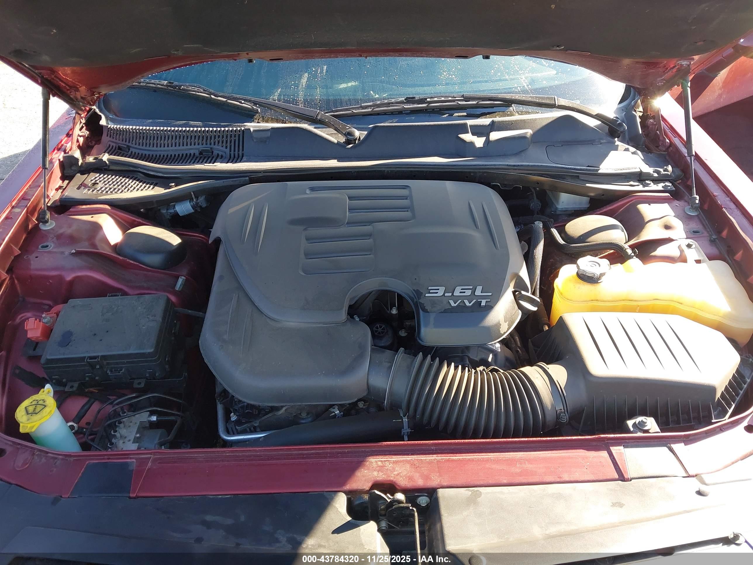 DODGE CHALLENGER image 10