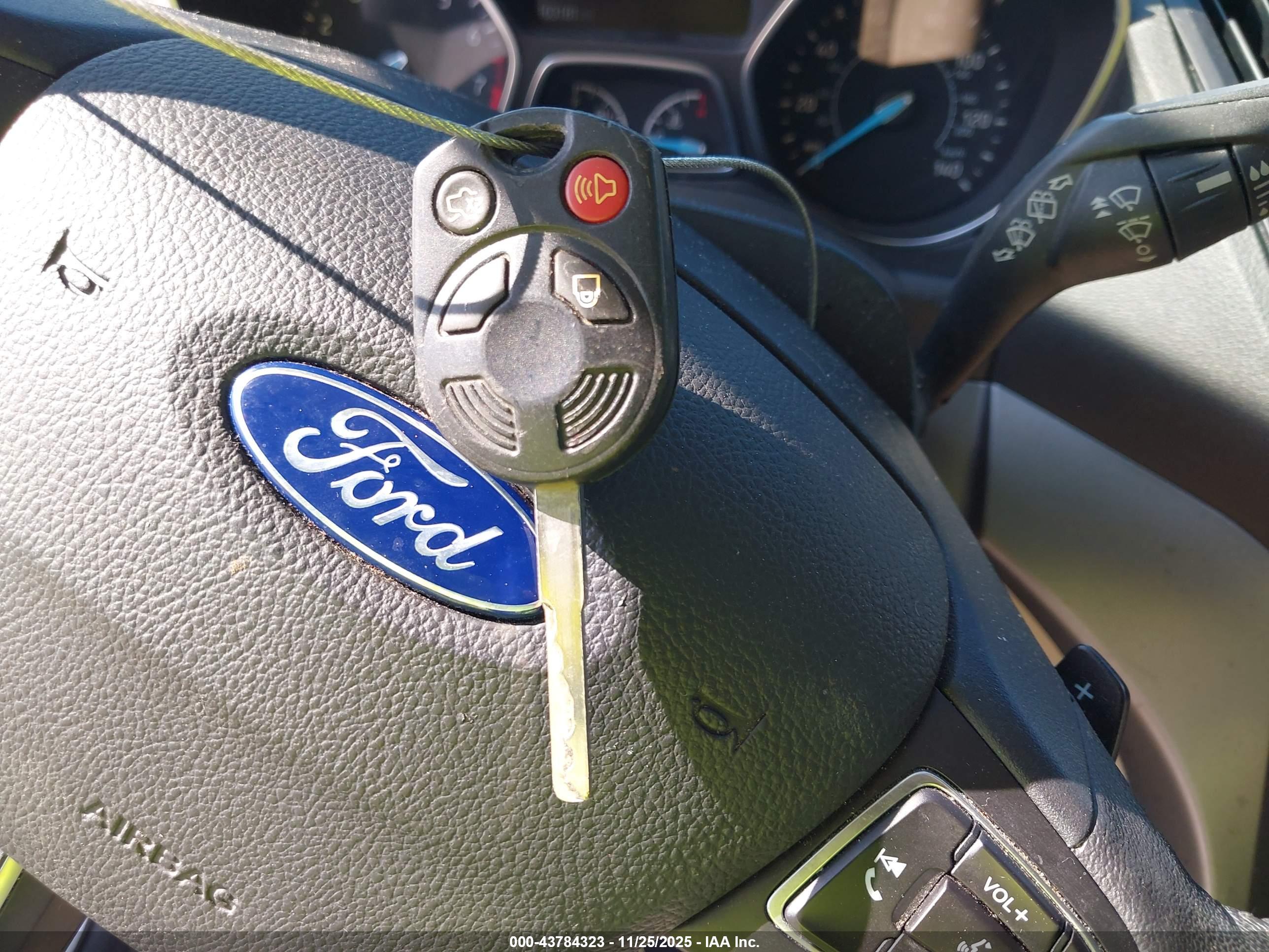 FORD ESCAPE image 11