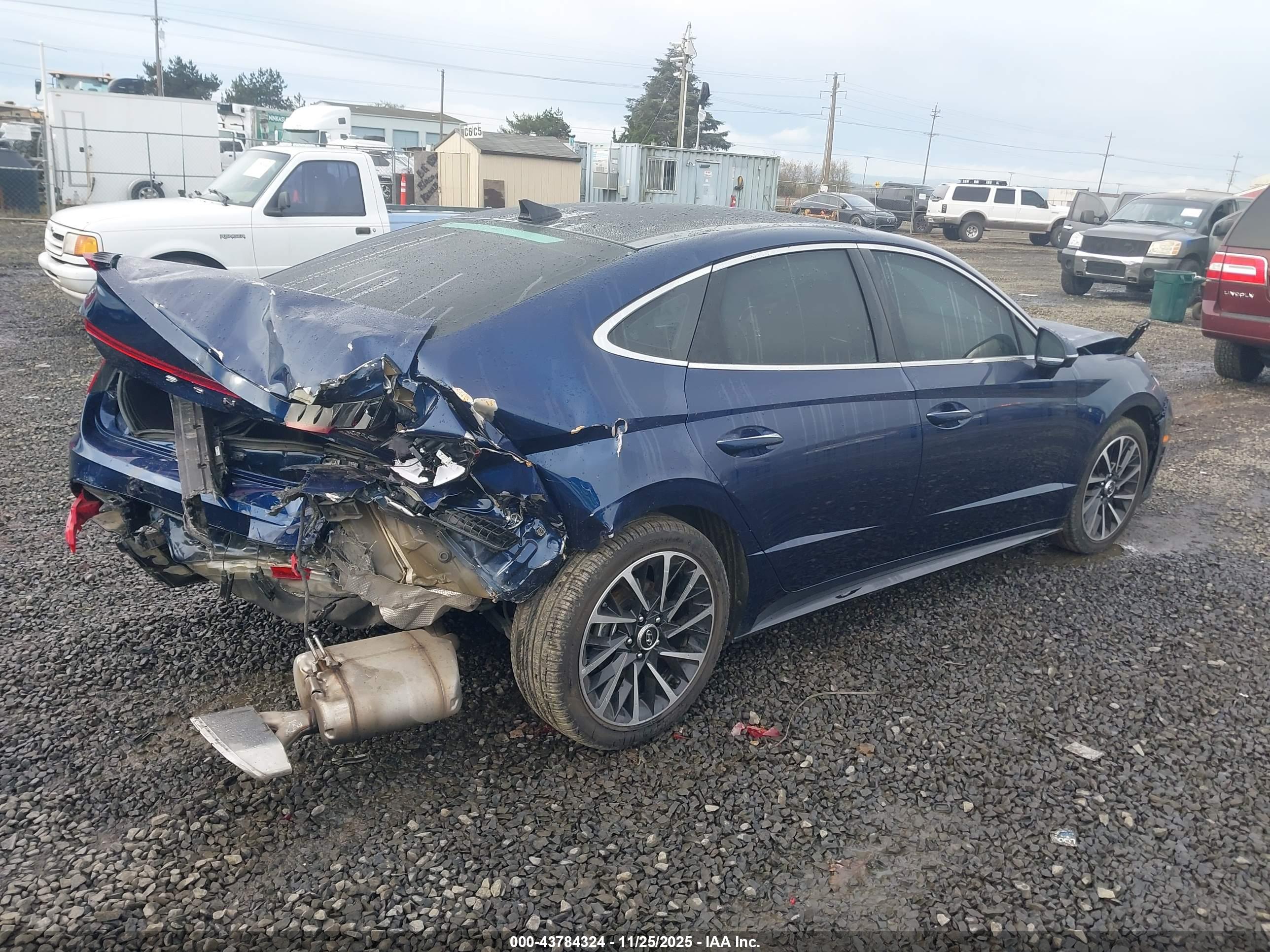 HYUNDAI SONATA image 4