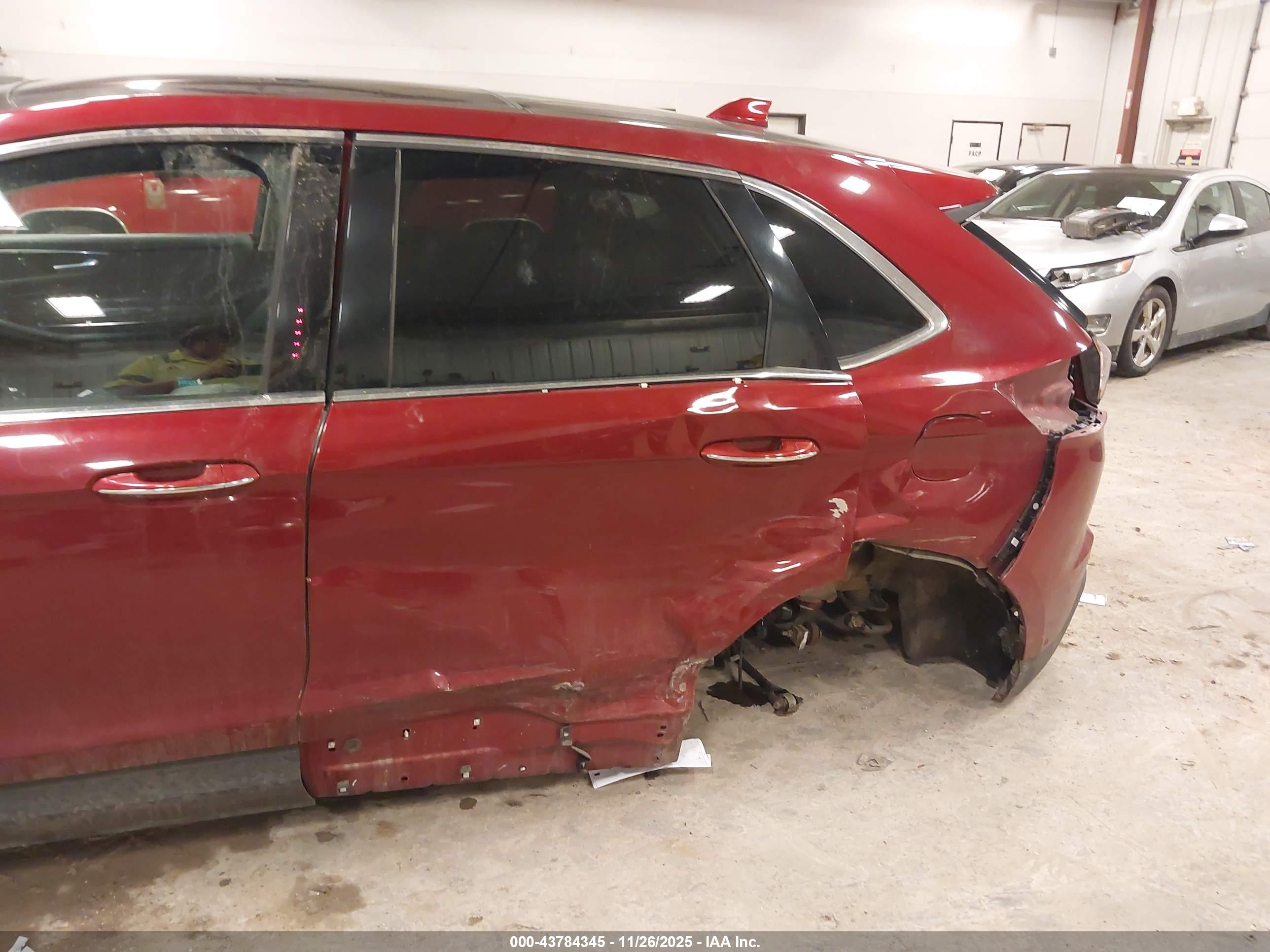 FORD EDGE image 6
