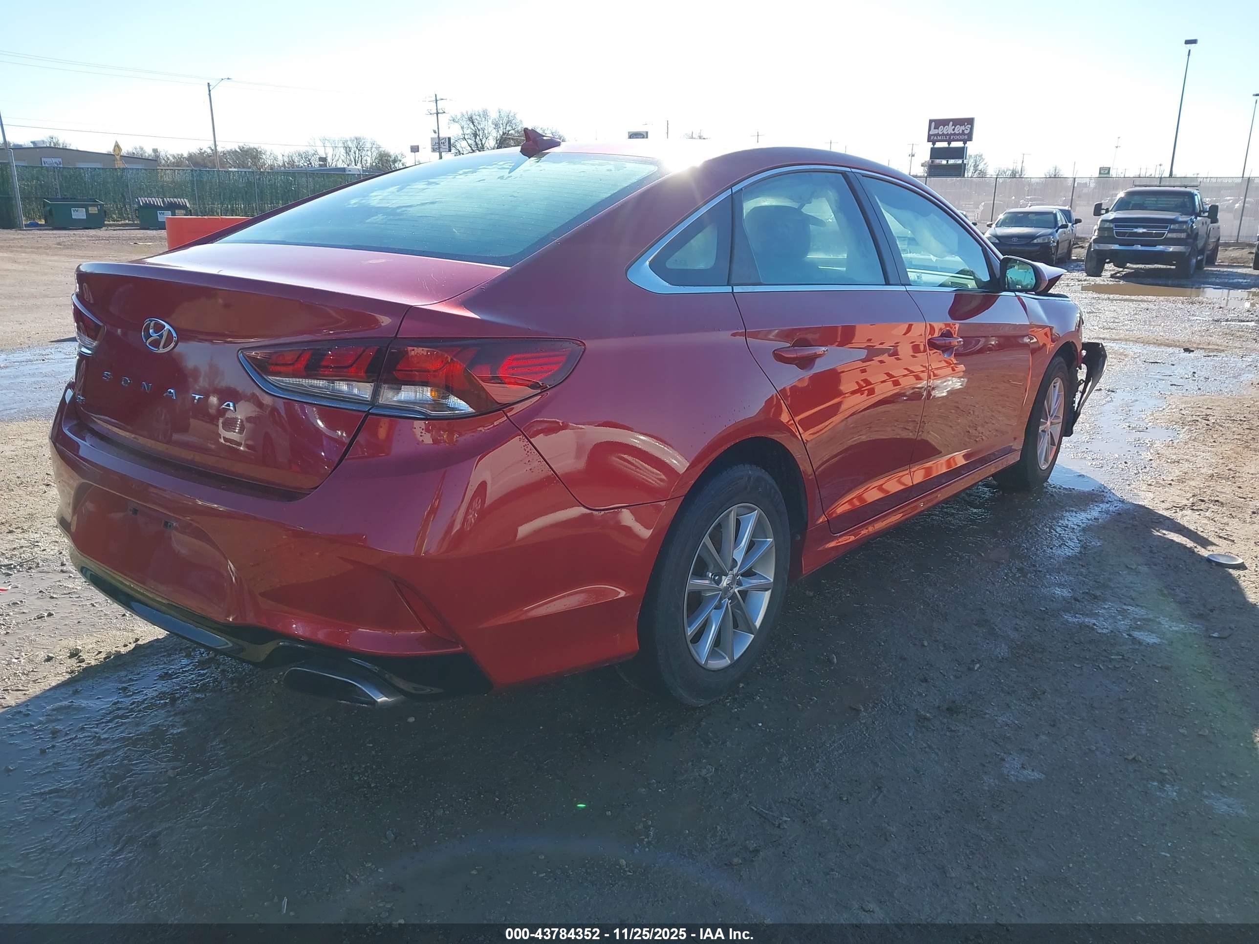 HYUNDAI SONATA image 4