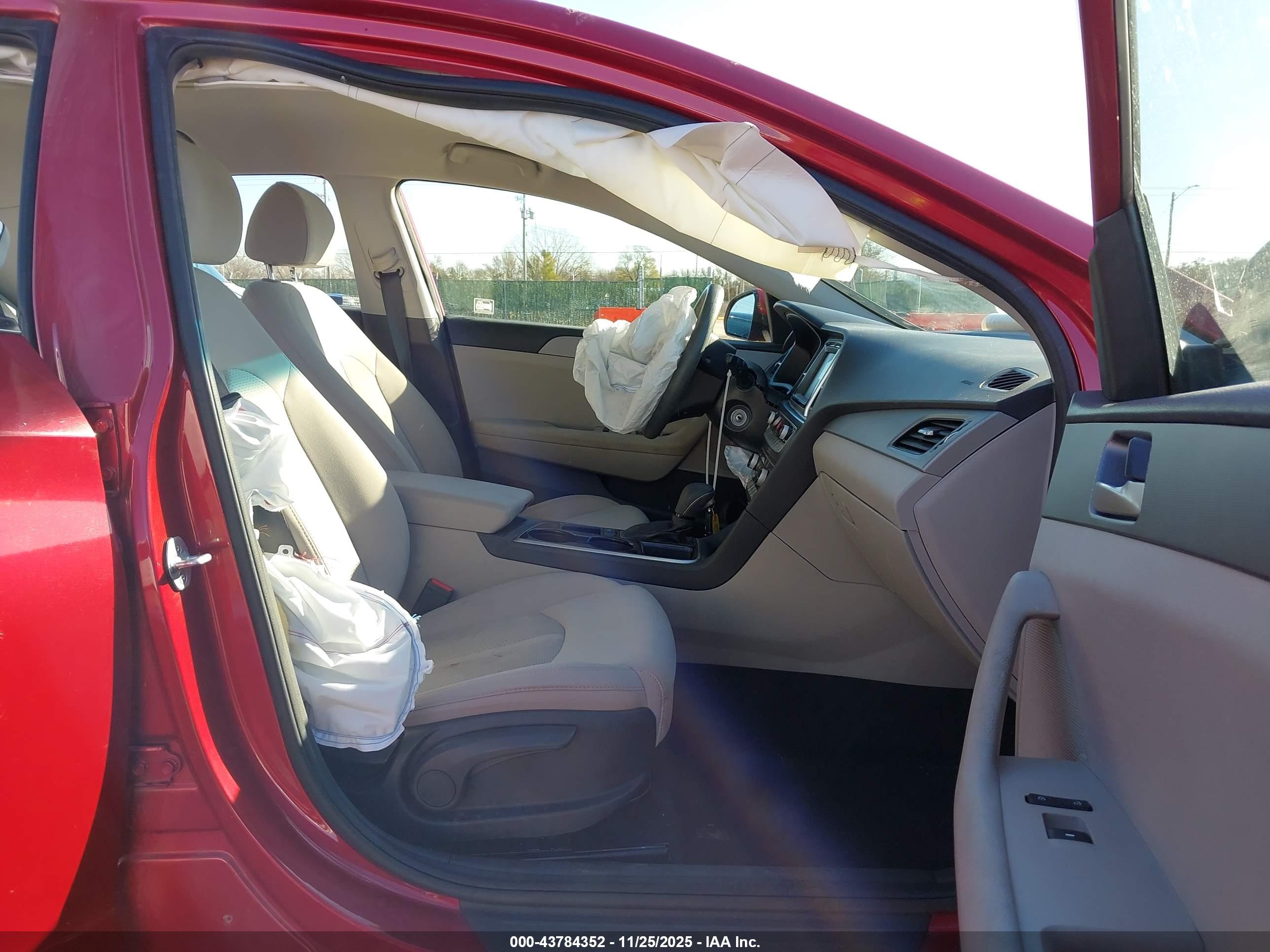 HYUNDAI SONATA image 5