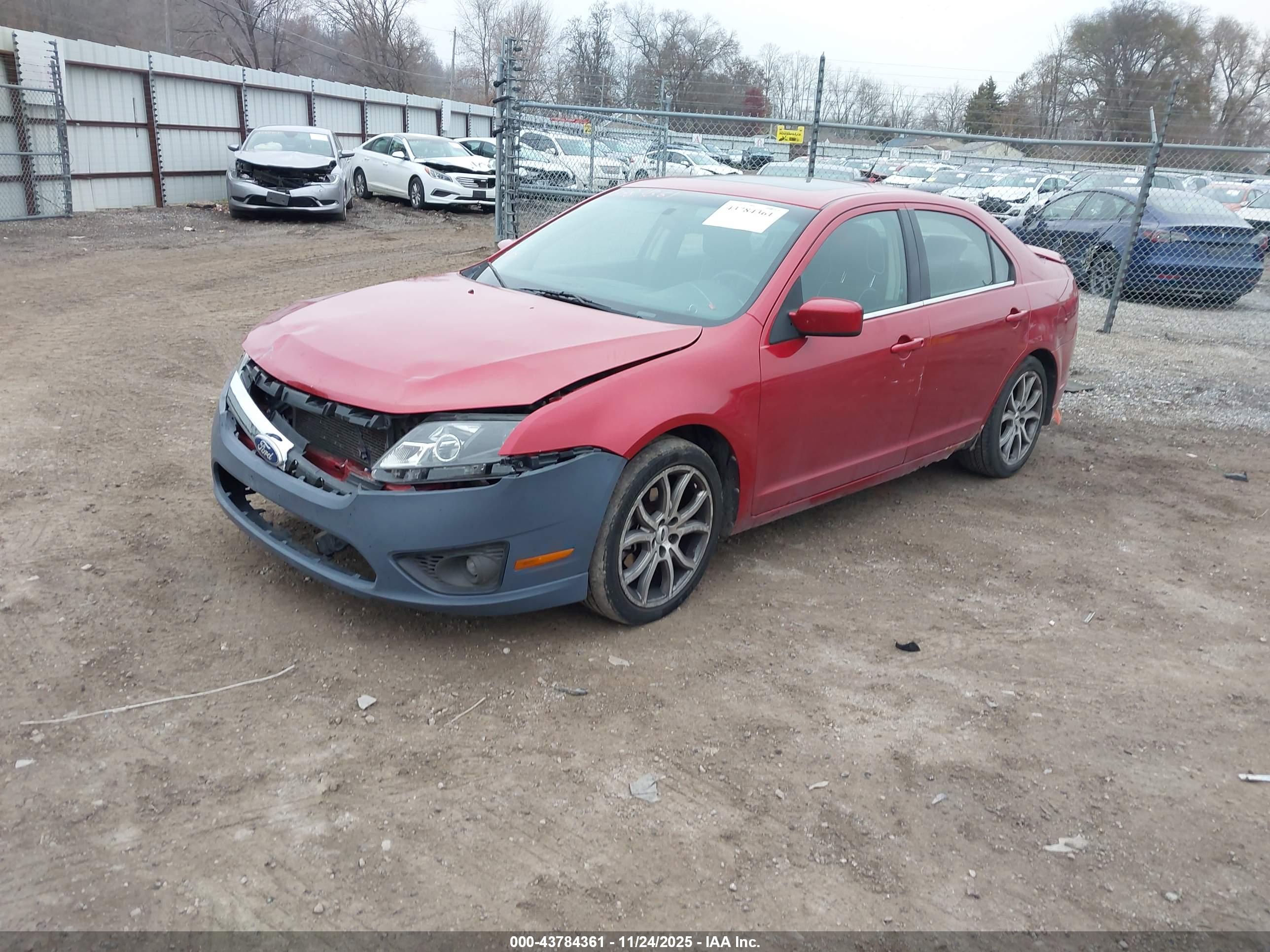 FORD FUSION image 2