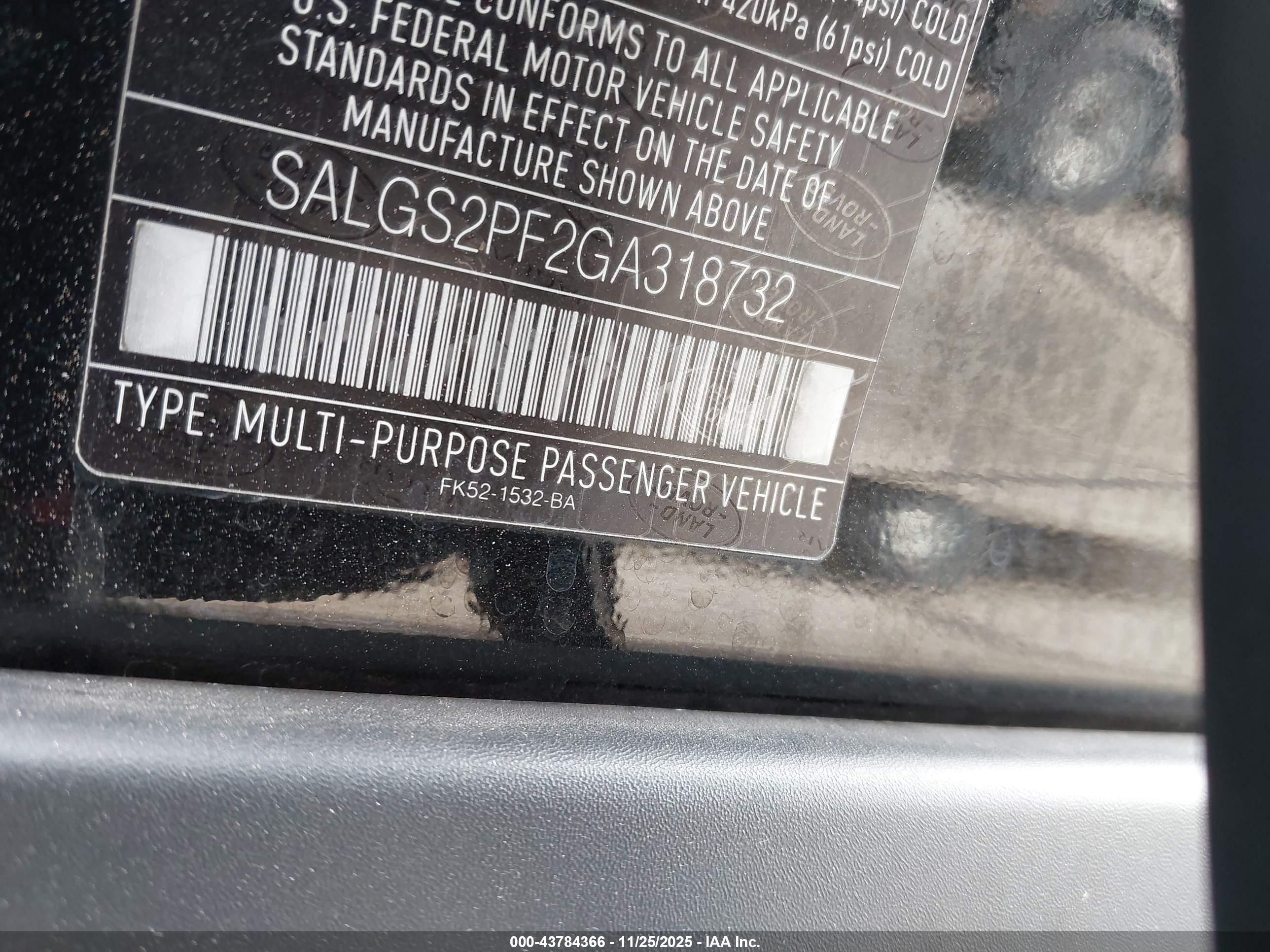 LAND ROVER image 9