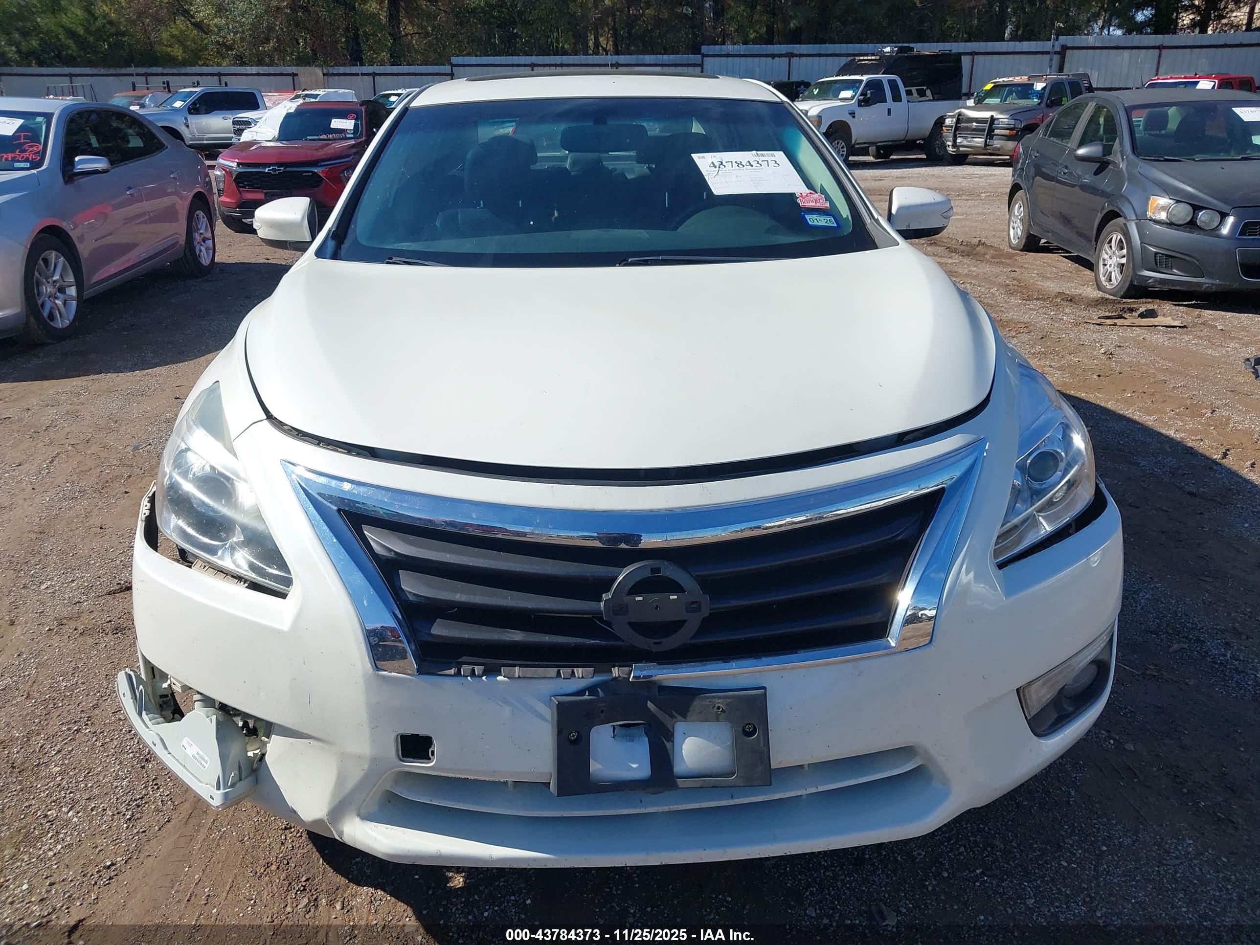 NISSAN ALTIMA image 6