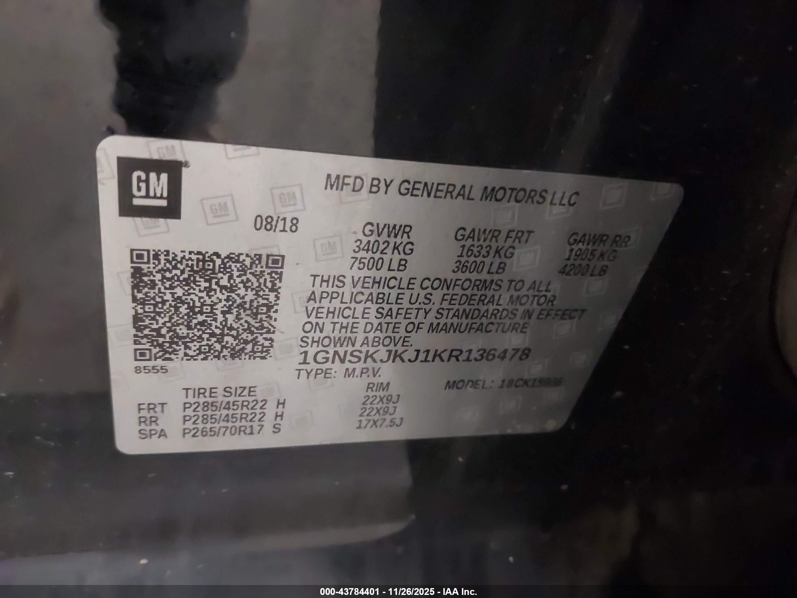 CHEVROLET SUBURBAN image 9