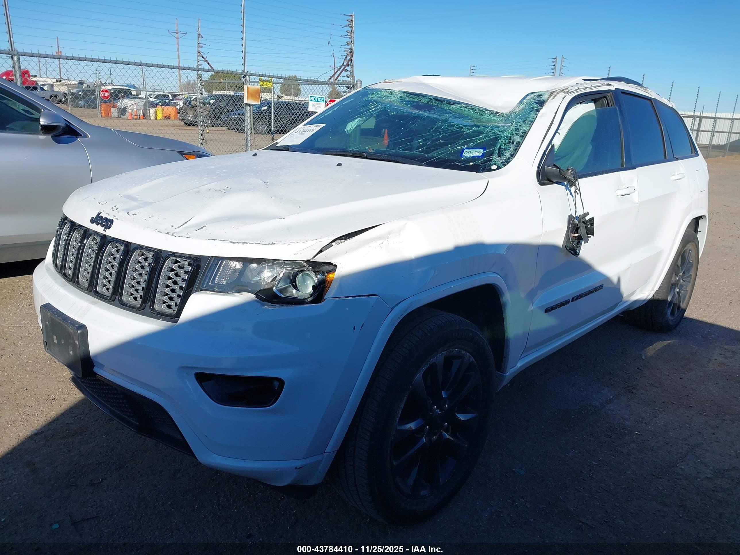JEEP GRAND image 2