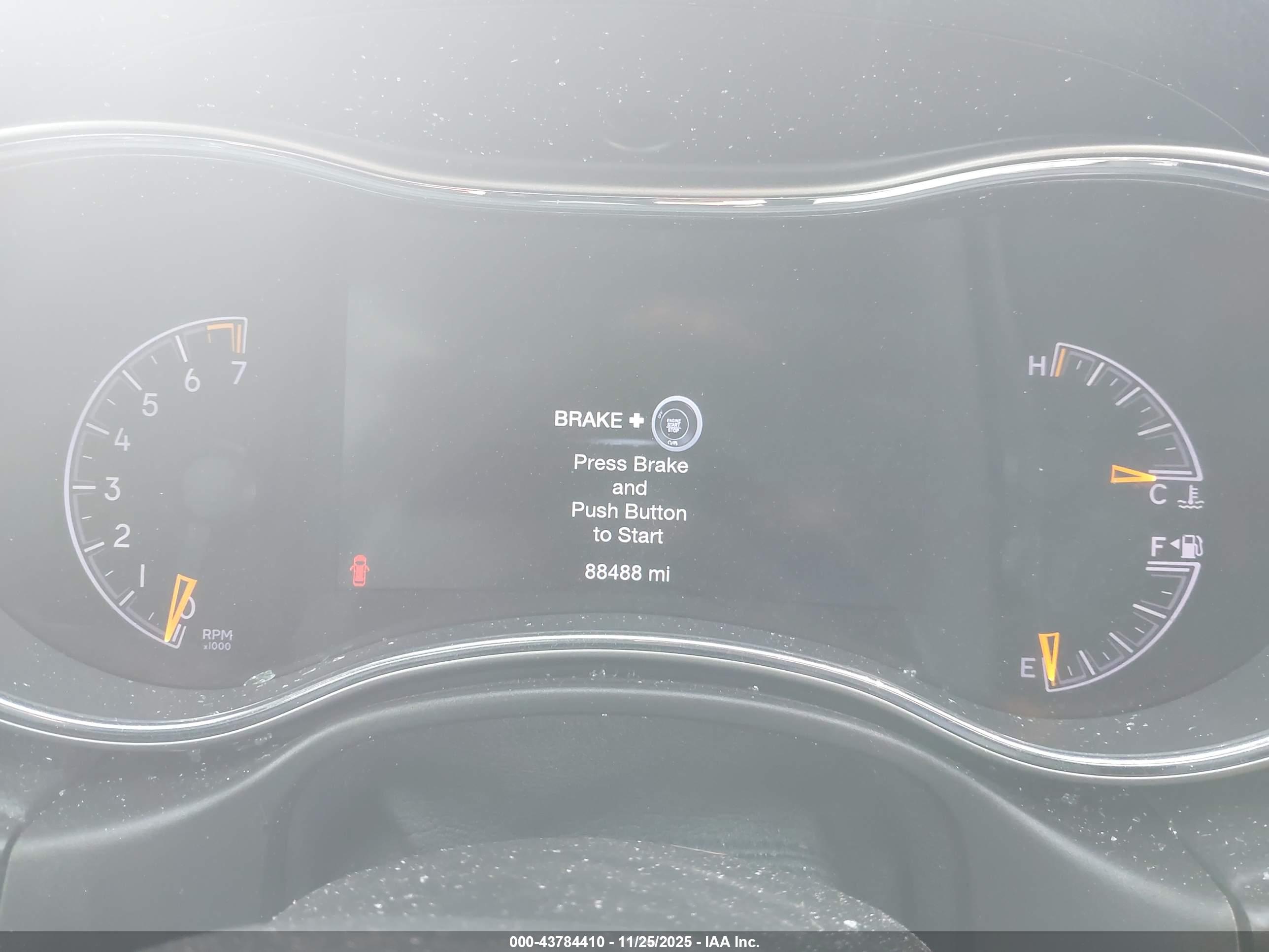 JEEP GRAND image 7