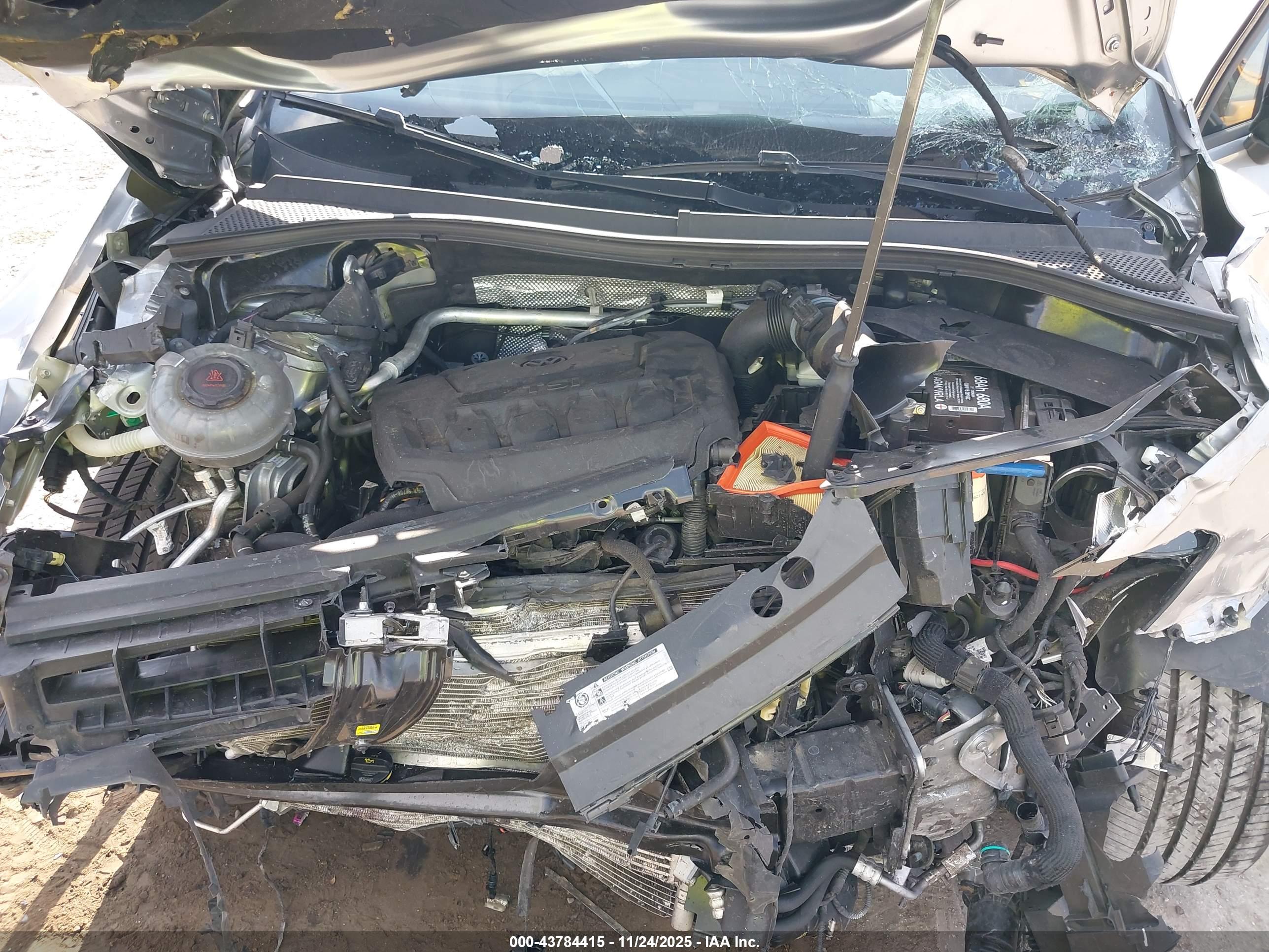 VOLKSWAGEN TIGUAN image 10