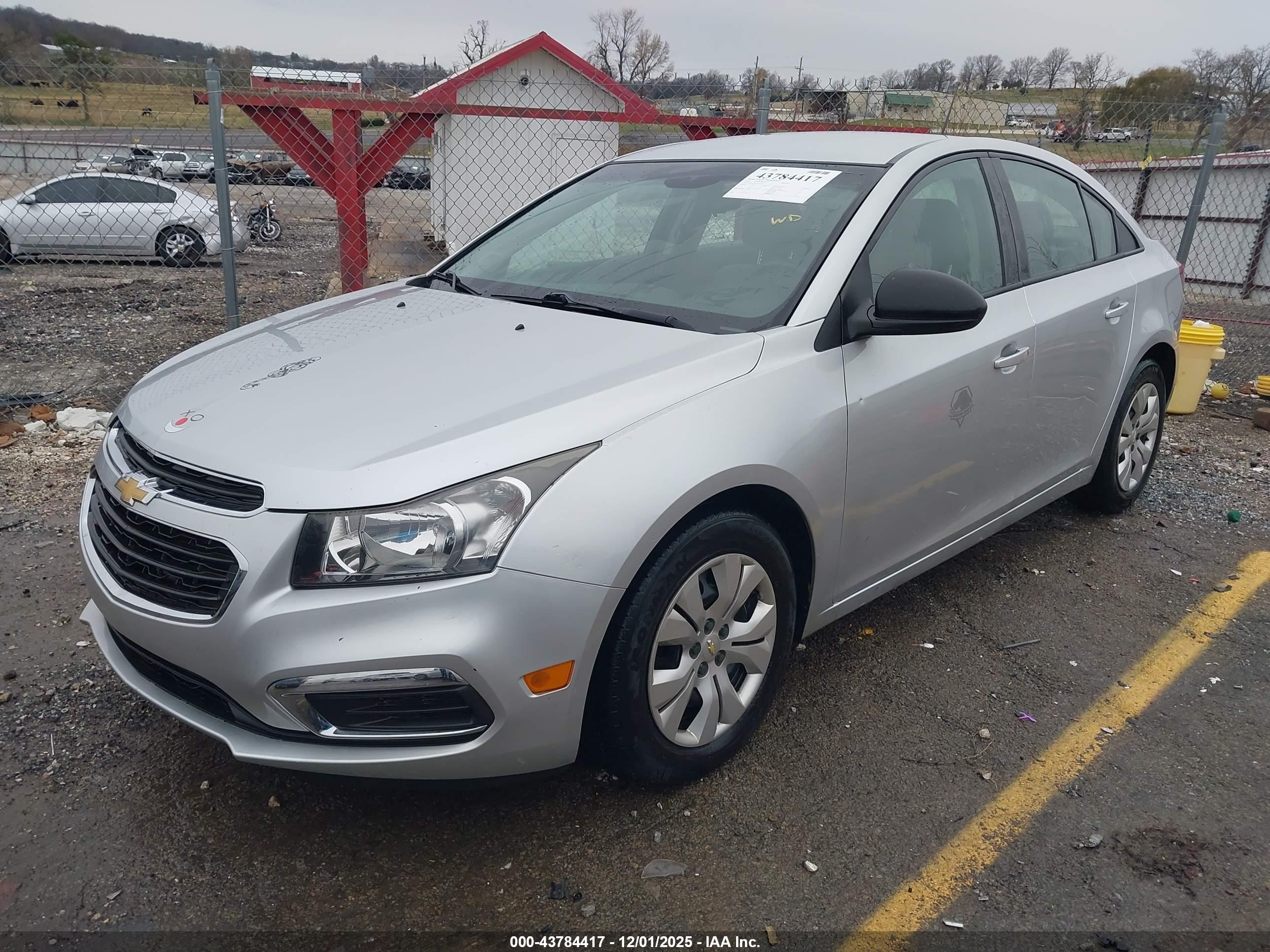 CHEVROLET CRUZE image 2