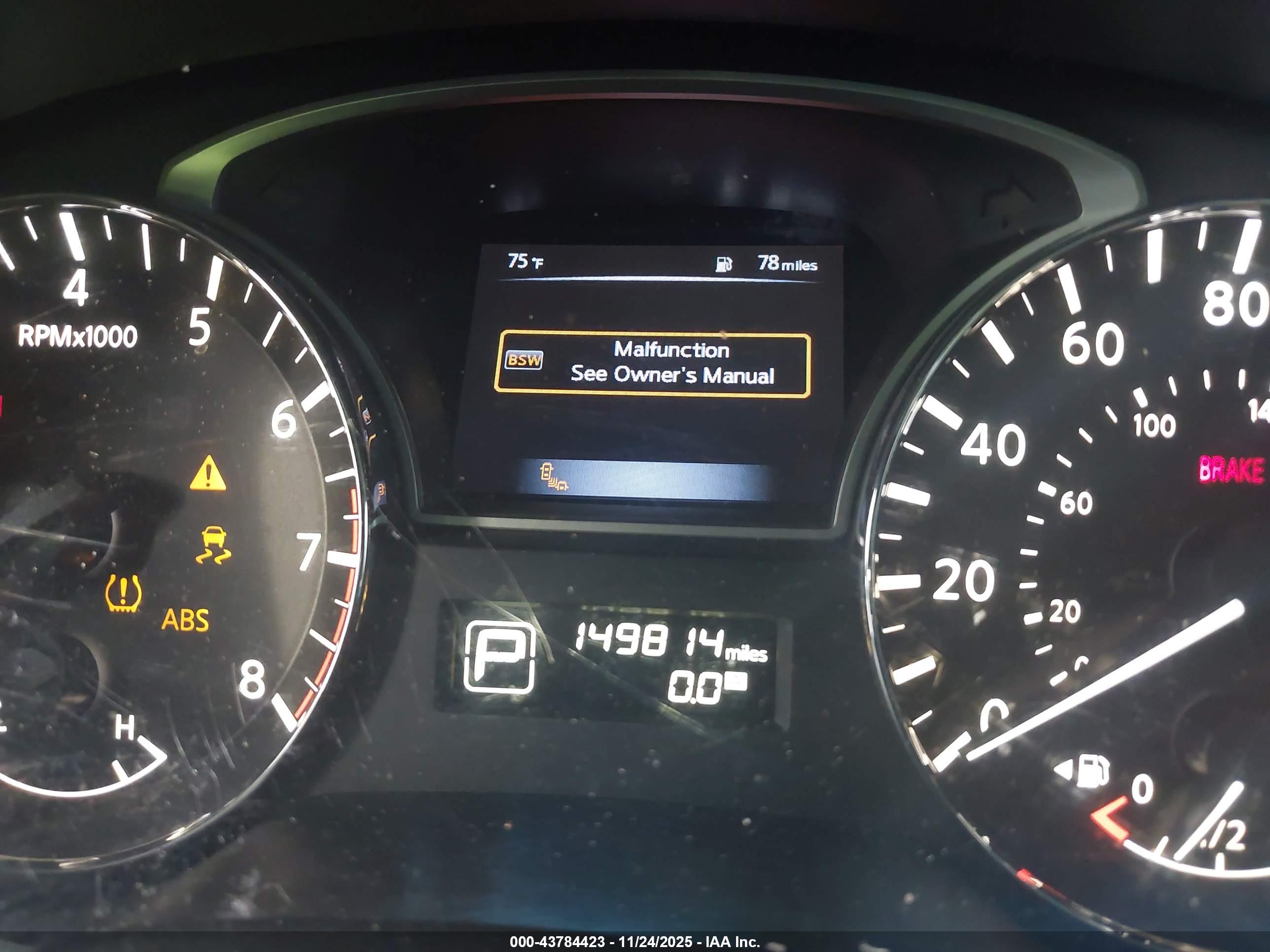 NISSAN PATHFINDER image 7