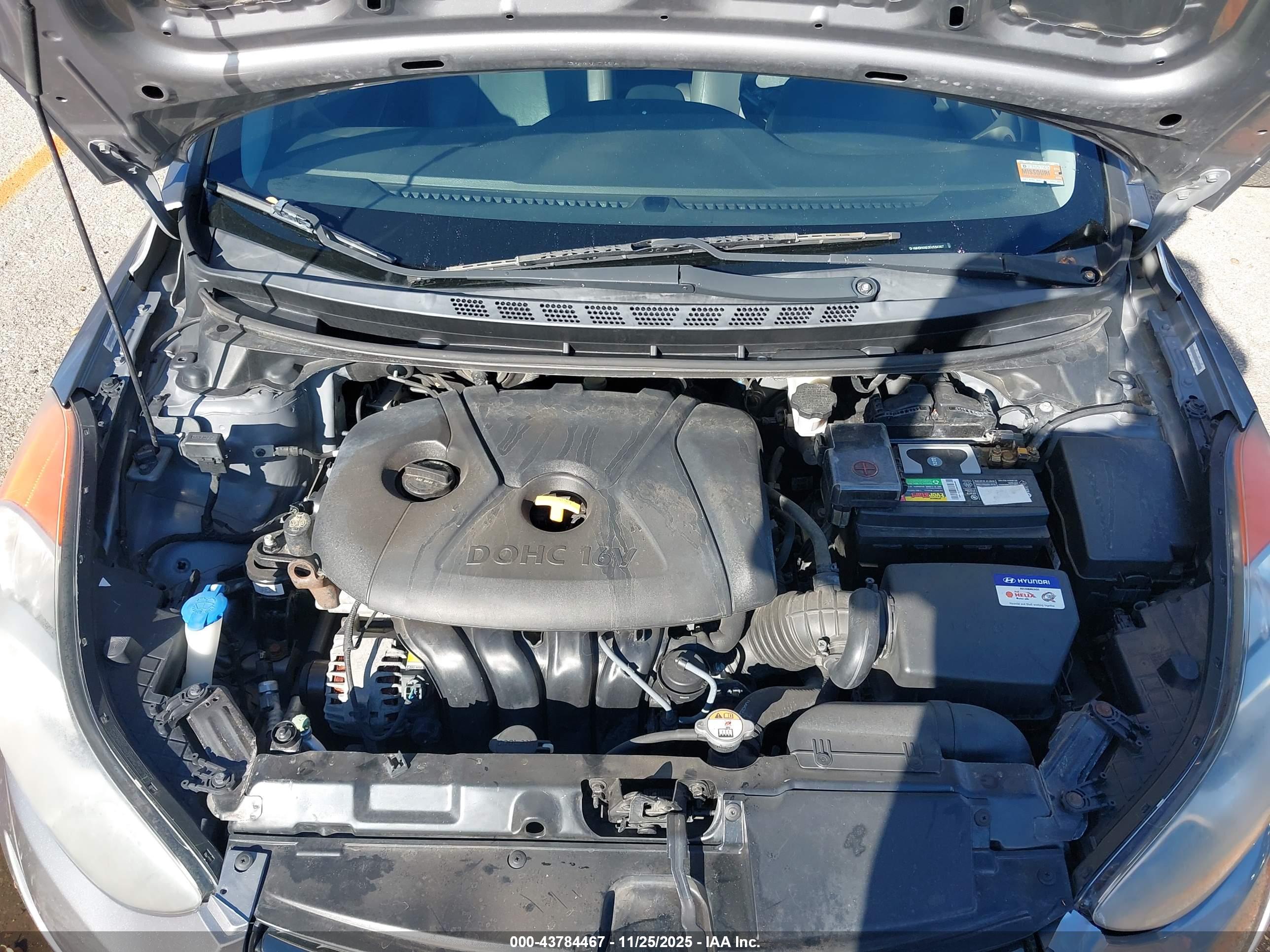 HYUNDAI ELANTRA image 10