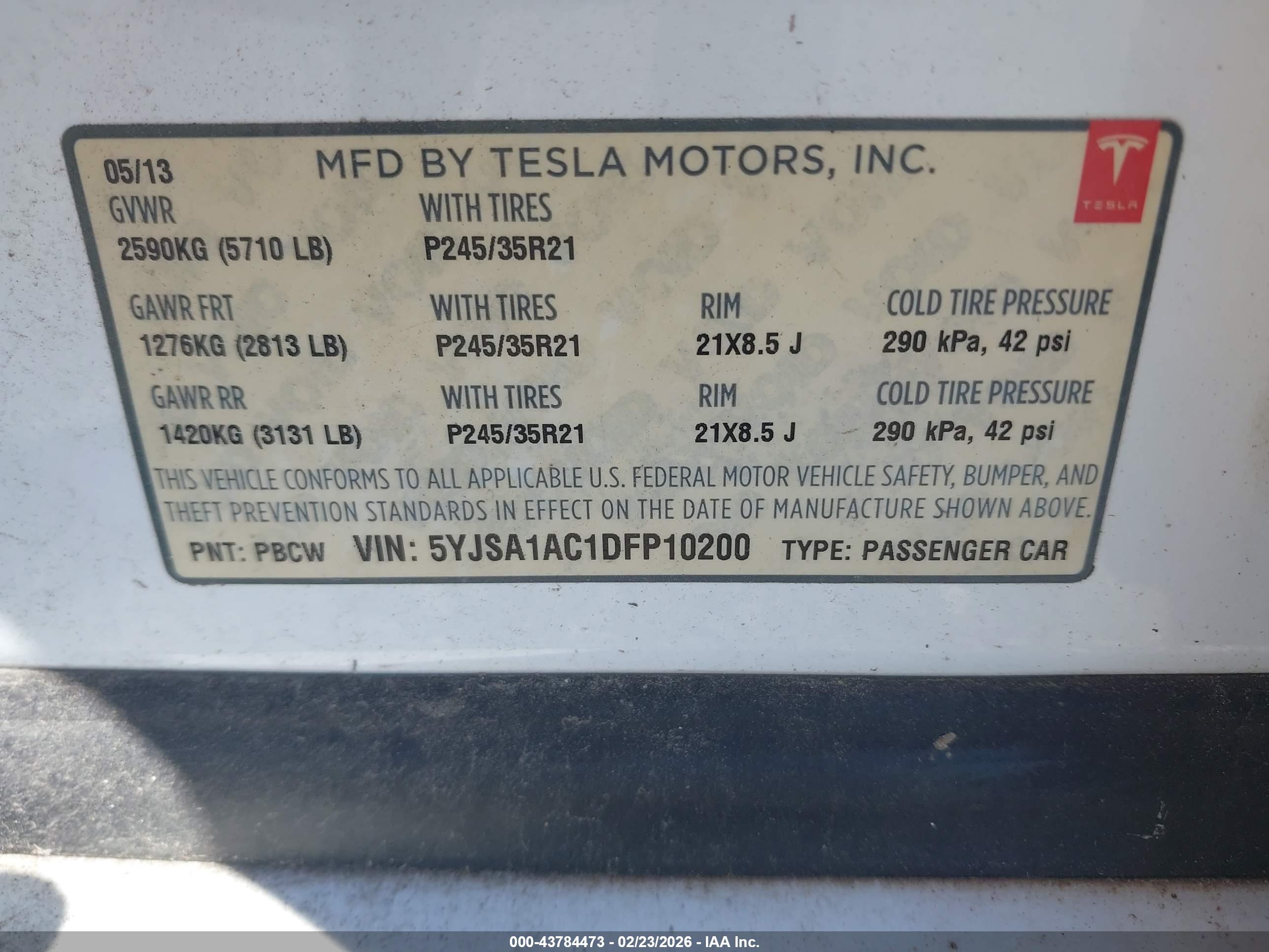 TESLA MODEL image 9