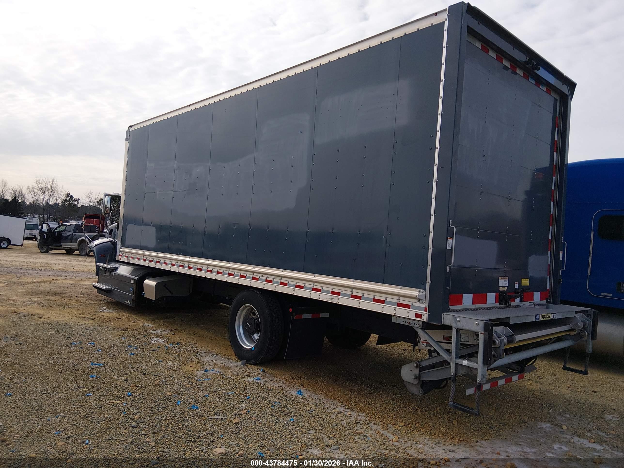 PETERBILT 337 image 3
