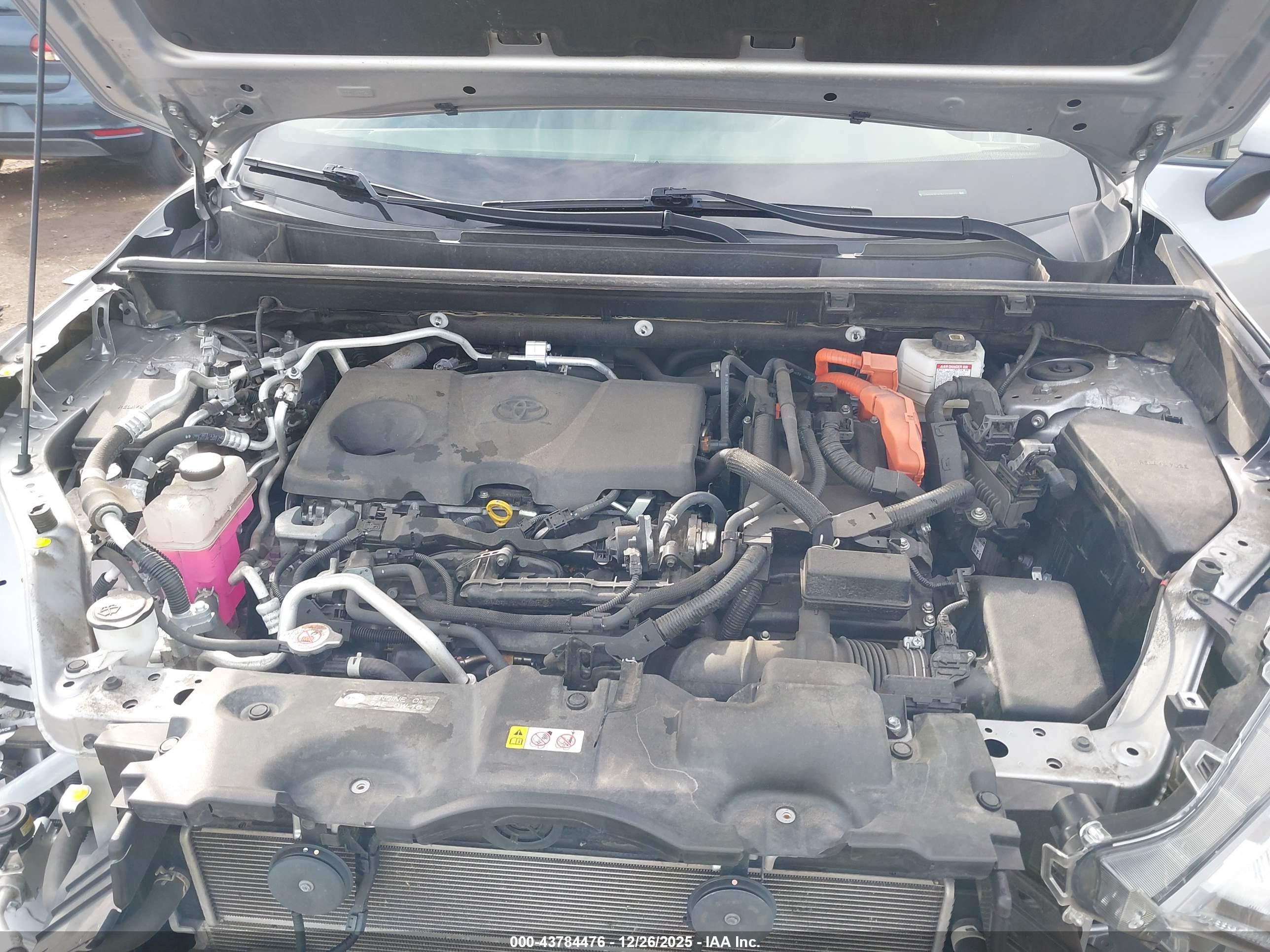 TOYOTA RAV4 image 10