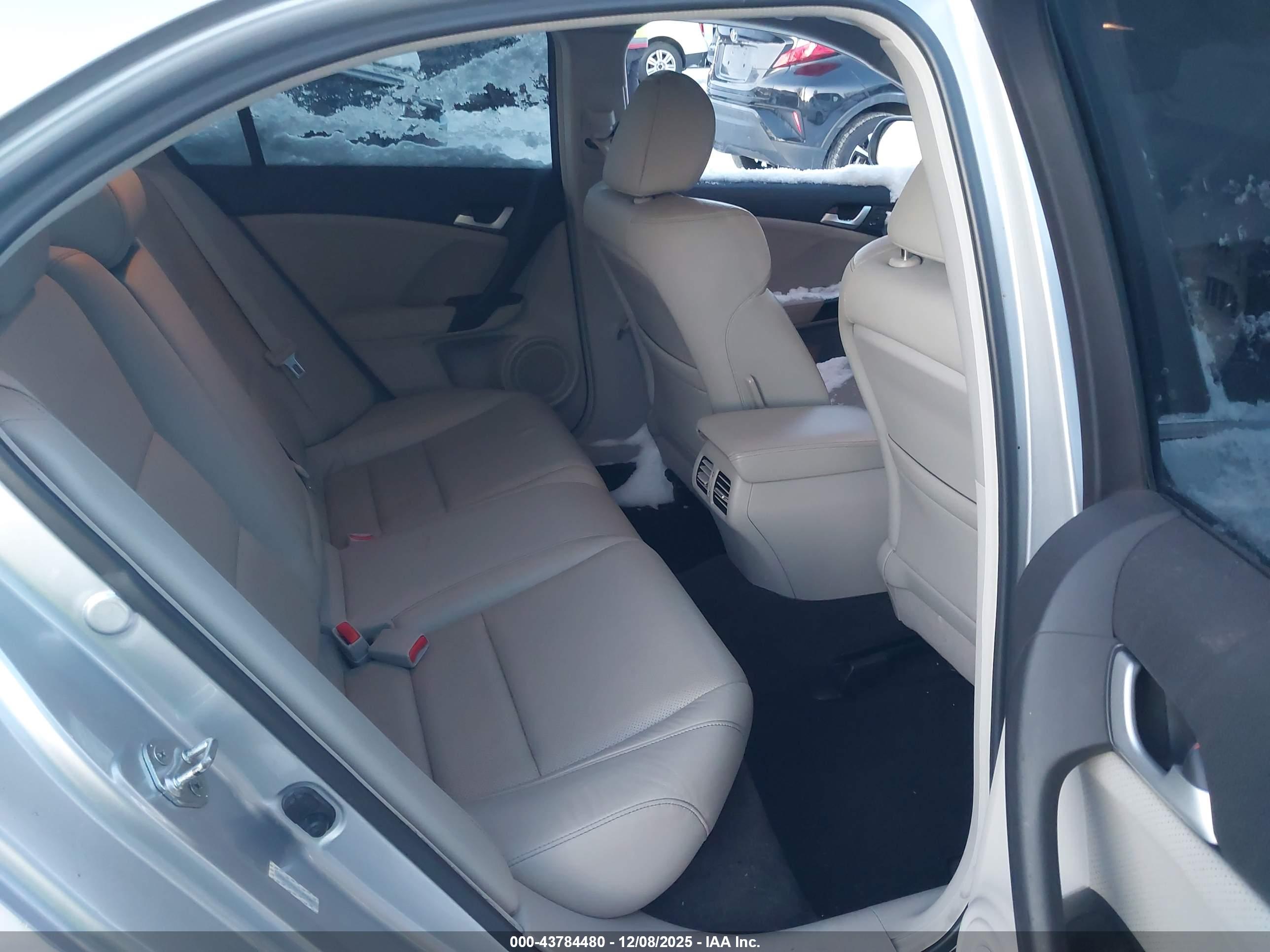 ACURA TSX image 8