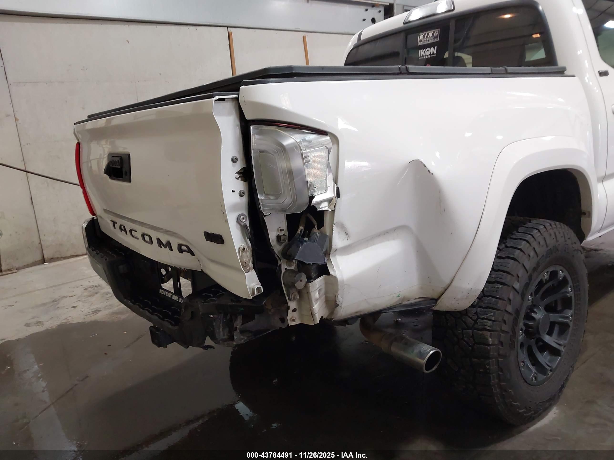 TOYOTA TACOMA image 6