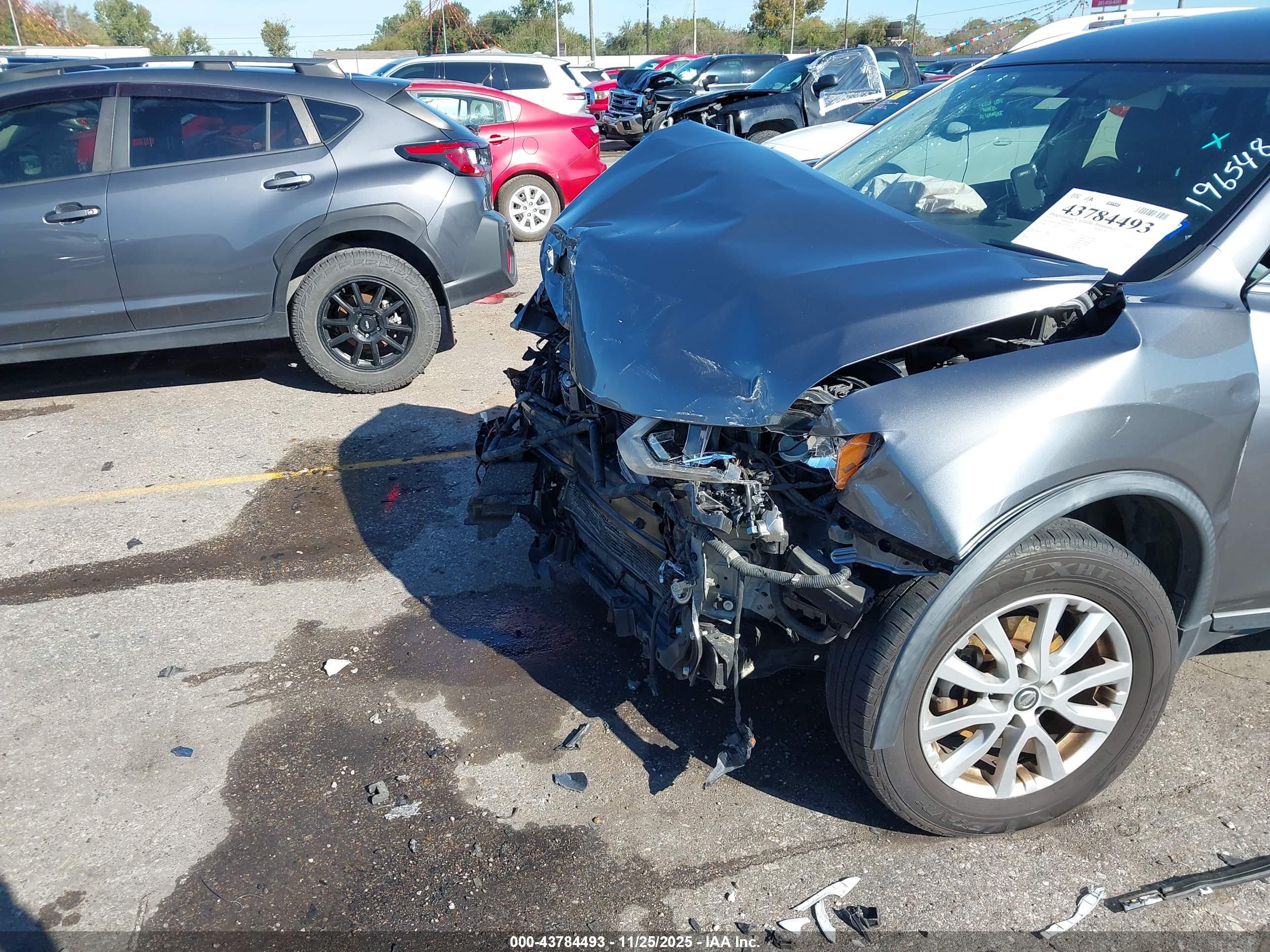 NISSAN ROGUE image 6