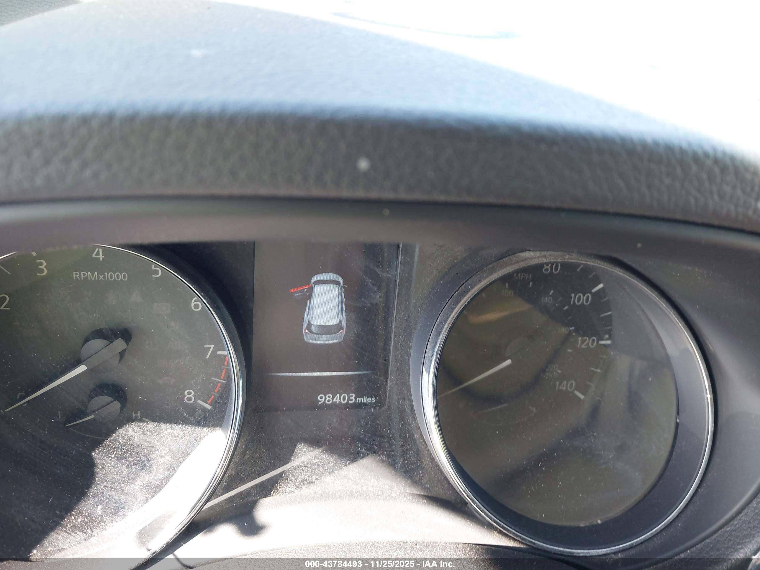 NISSAN ROGUE image 7