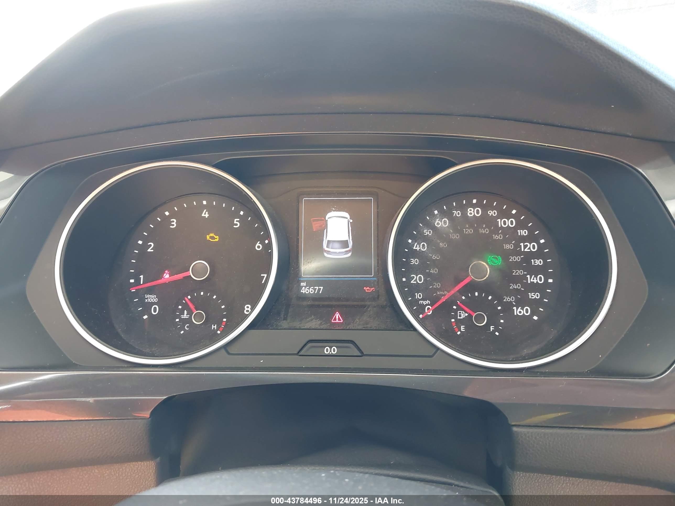 VOLKSWAGEN TIGUAN image 7