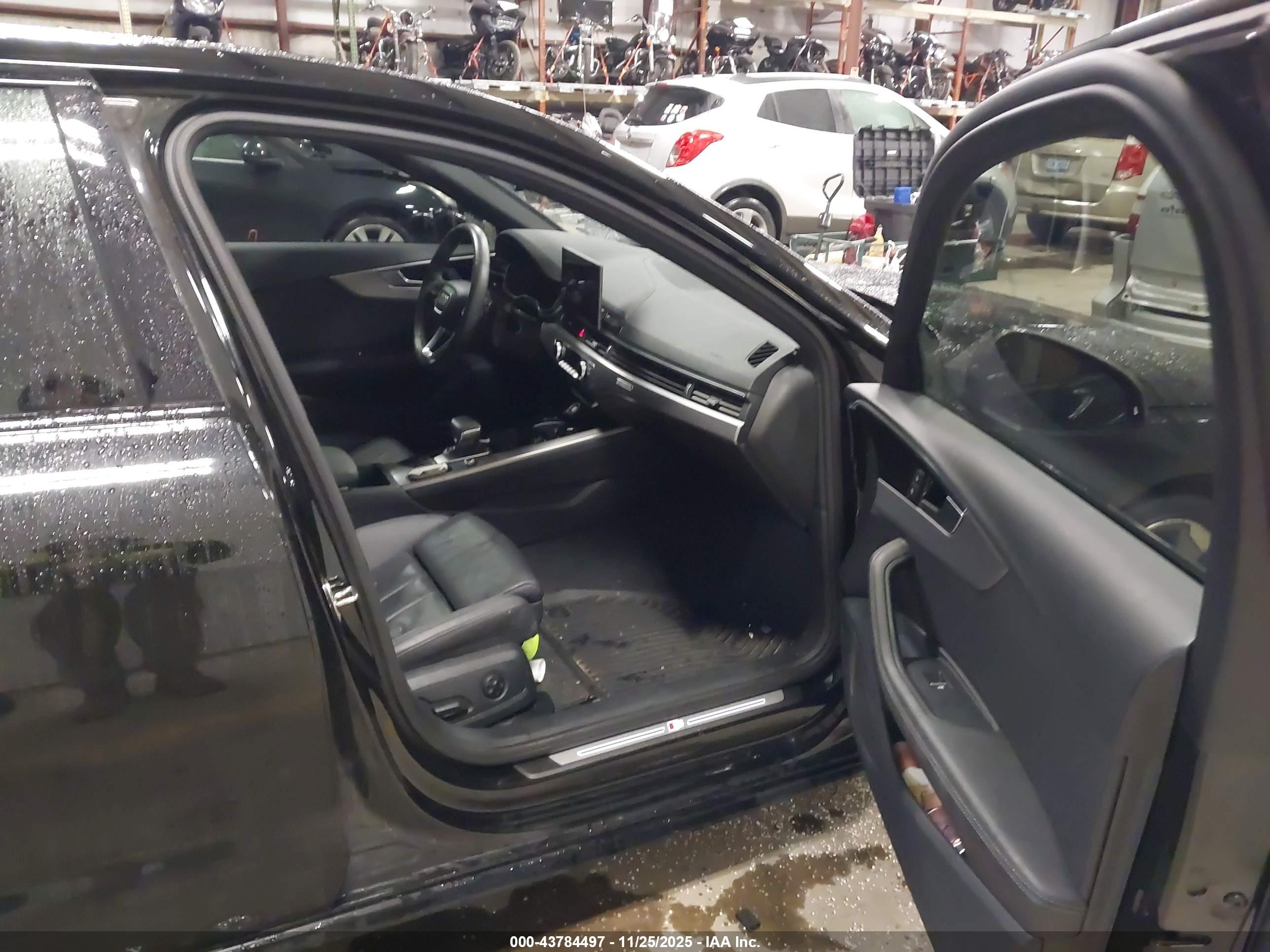AUDI A4 image 5