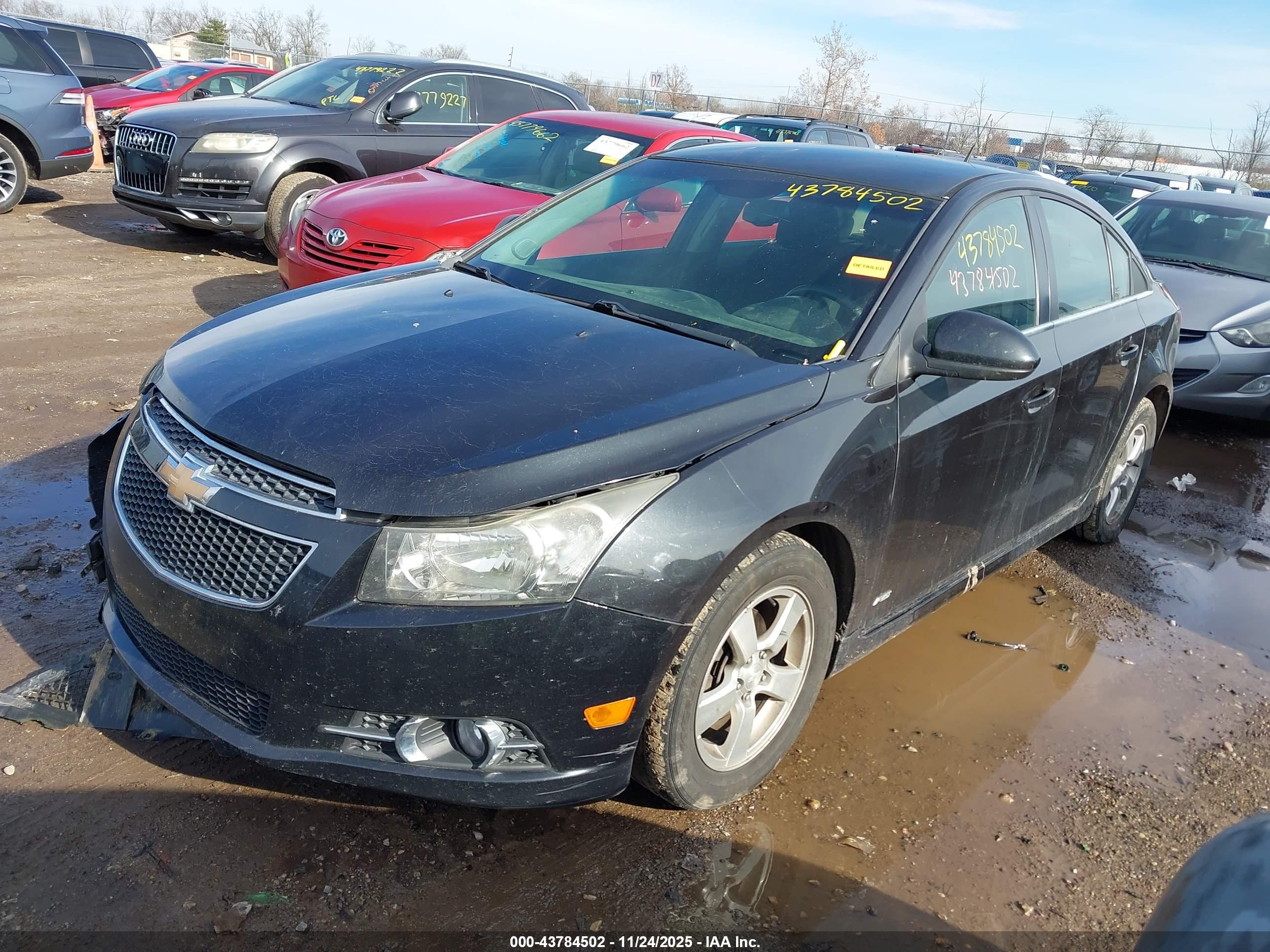 CHEVROLET CRUZE image 2