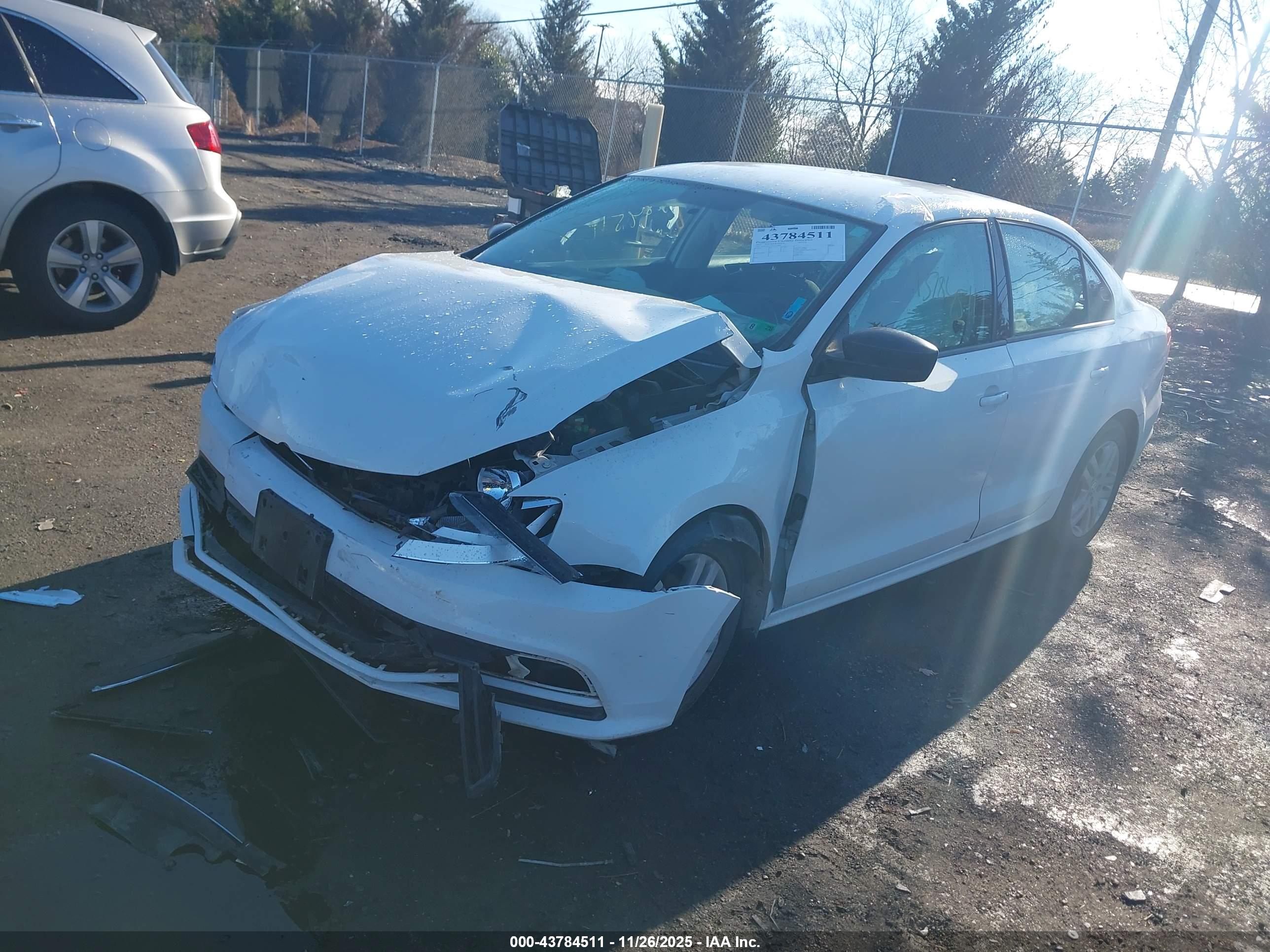 VOLKSWAGEN JETTA image 2