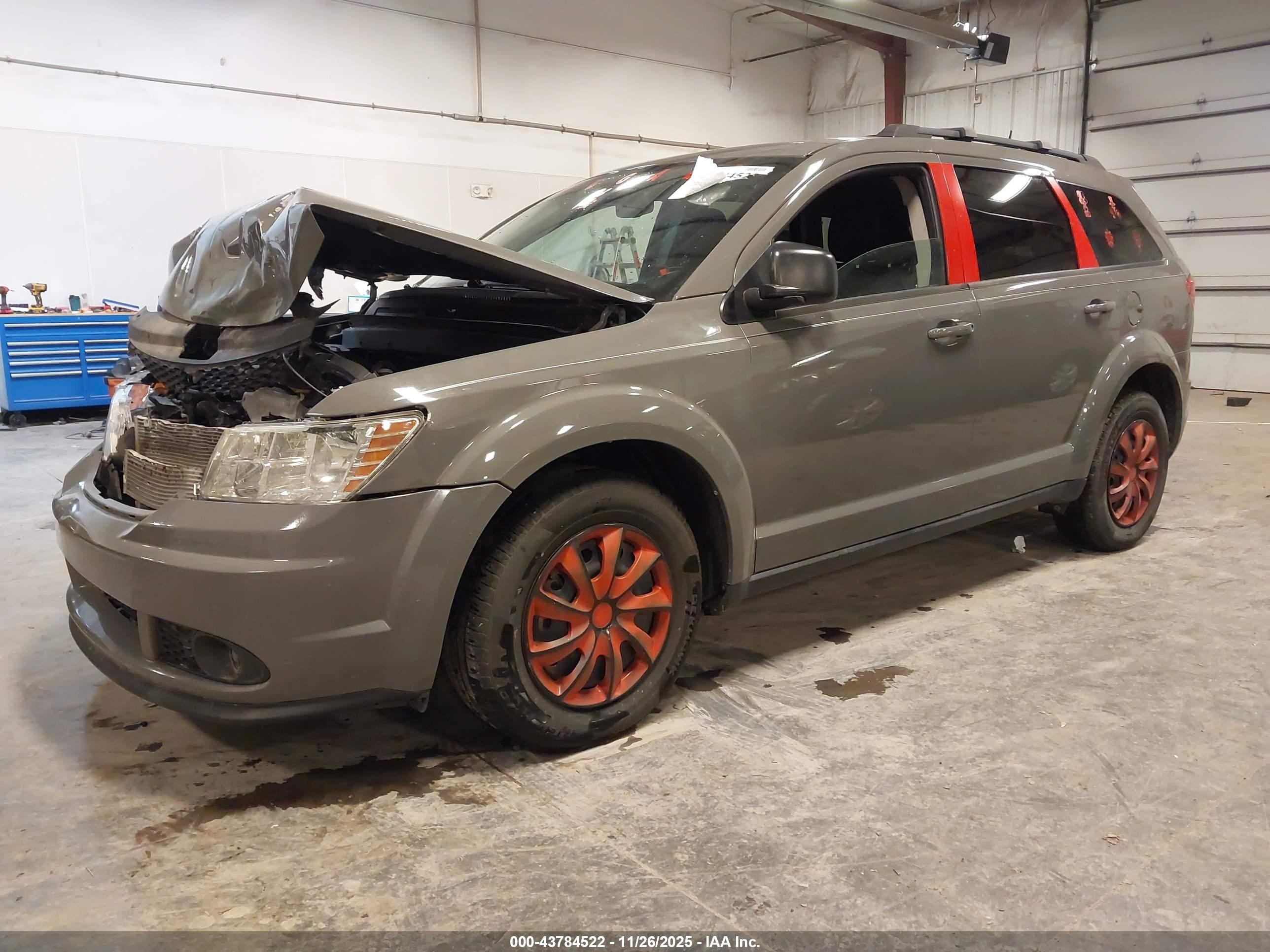 DODGE JOURNEY image 2
