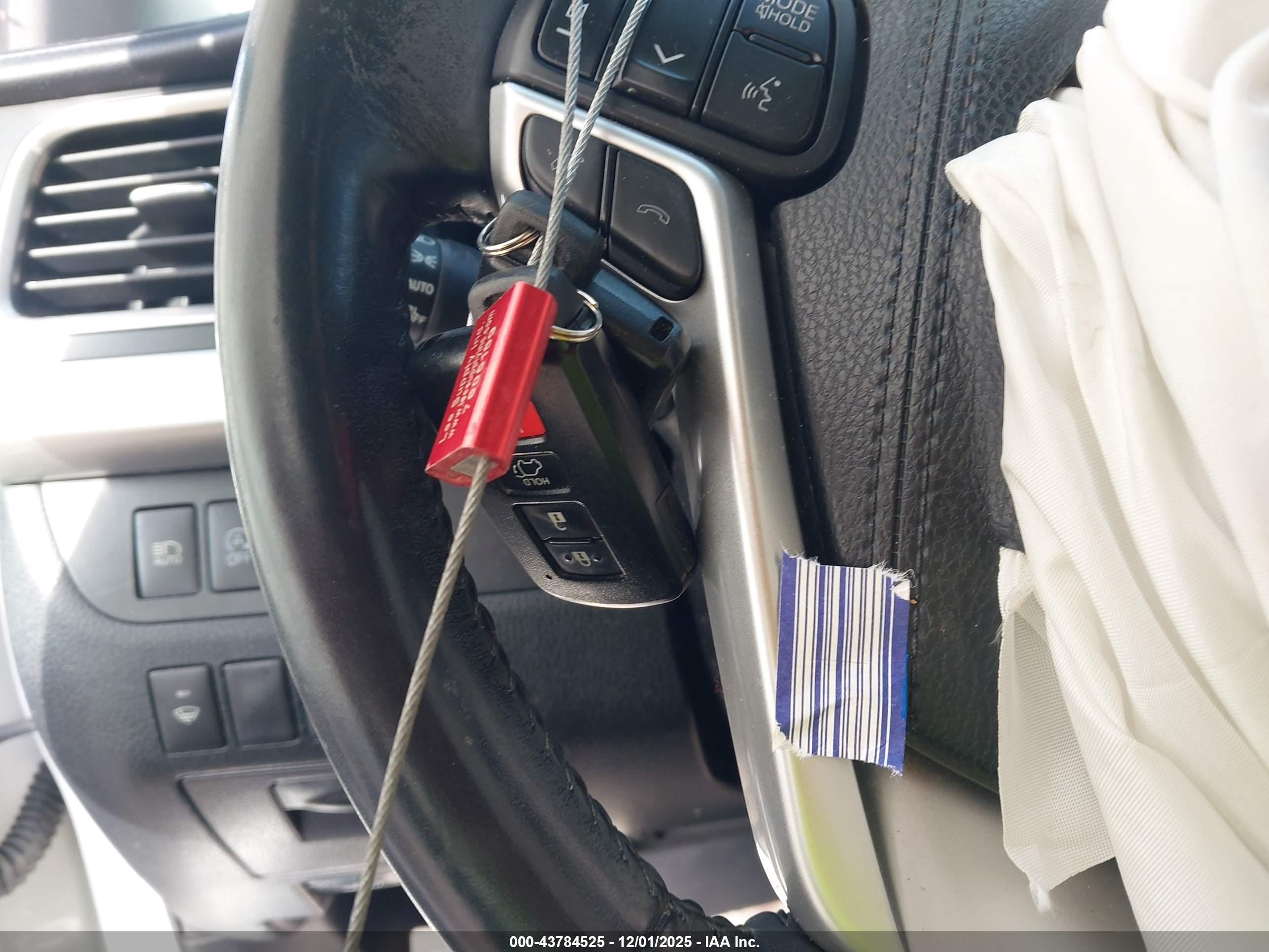TOYOTA HIGHLANDER image 11