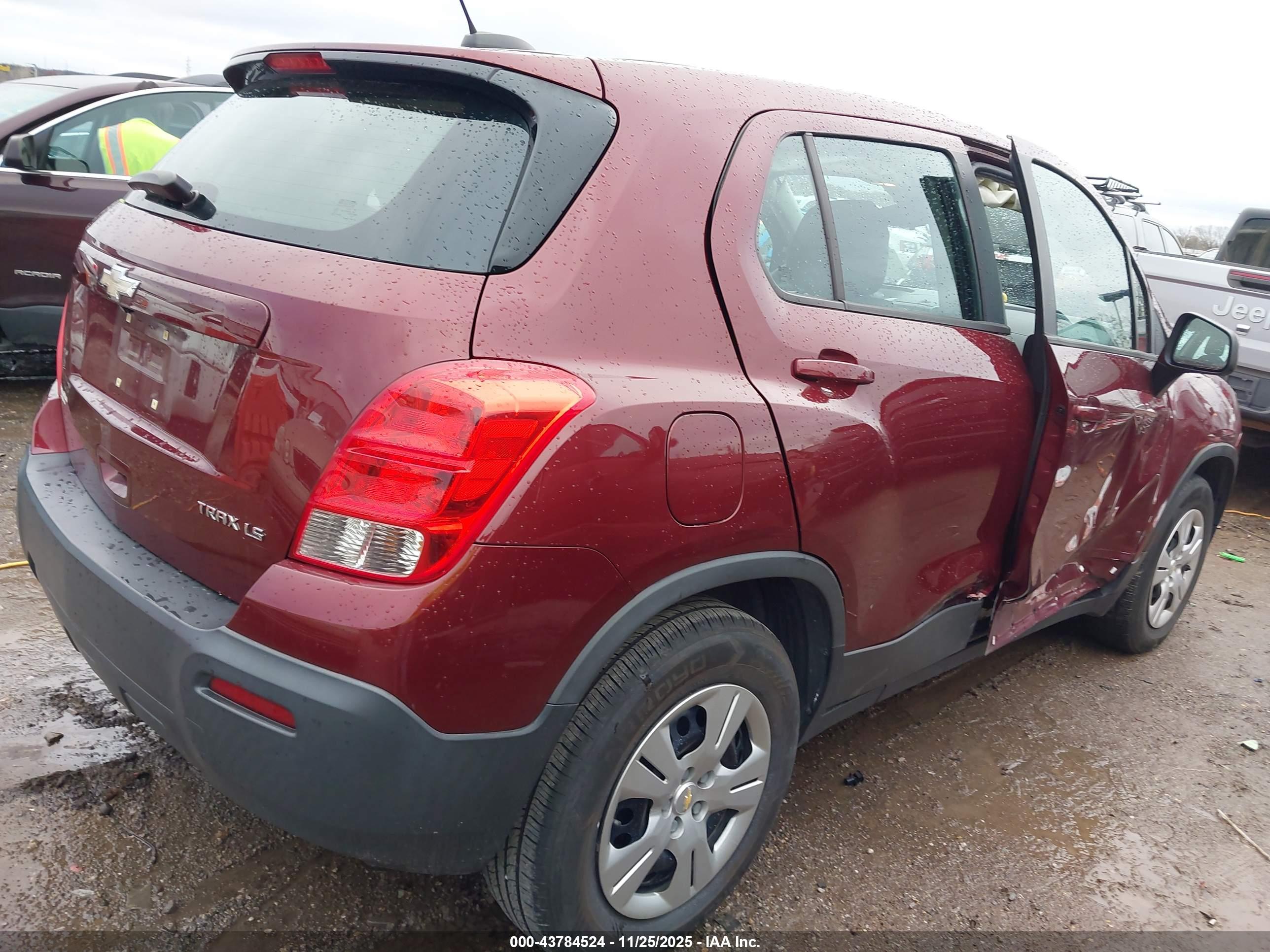 CHEVROLET TRAX image 6