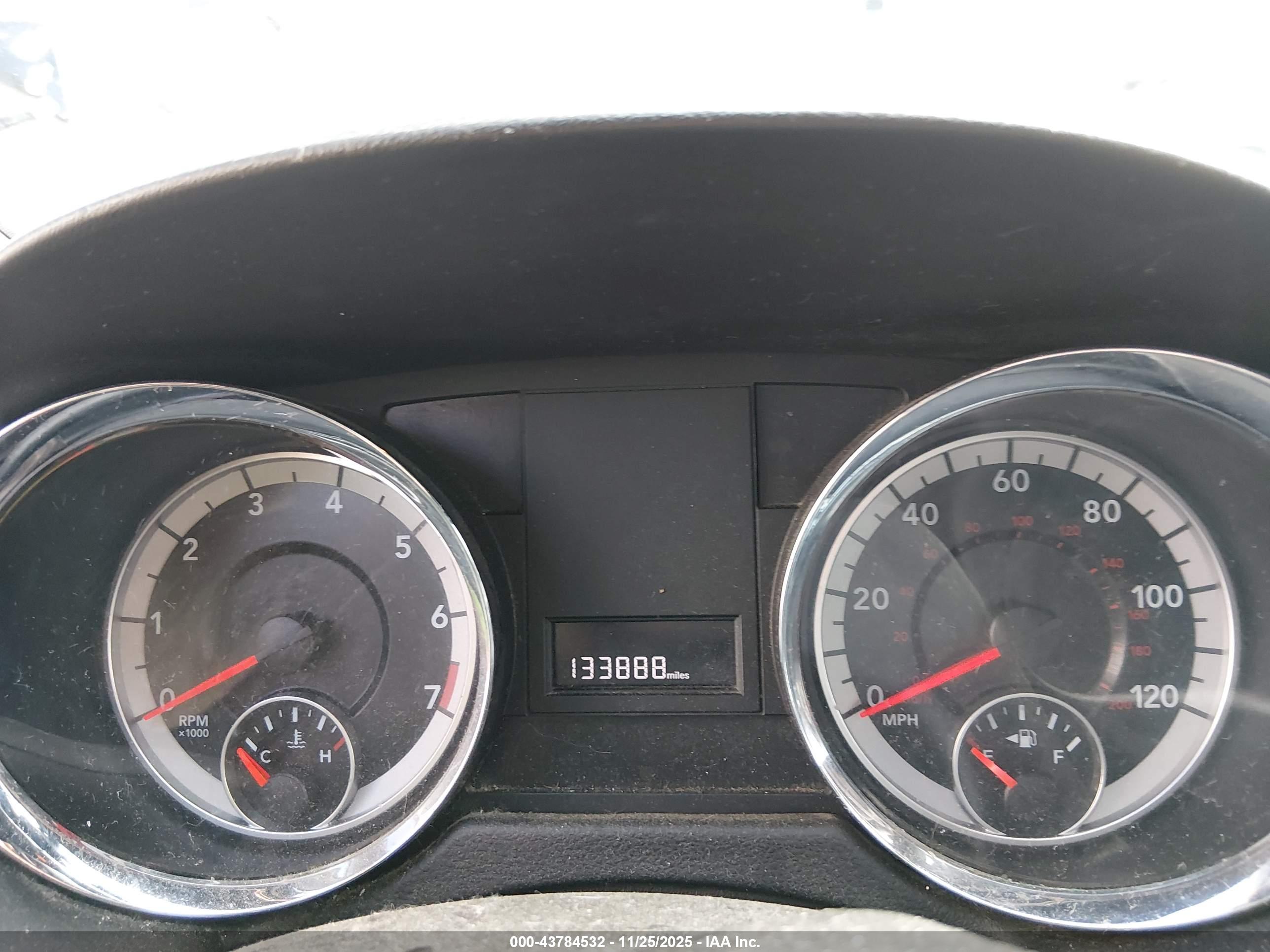 DODGE GRAND image 7