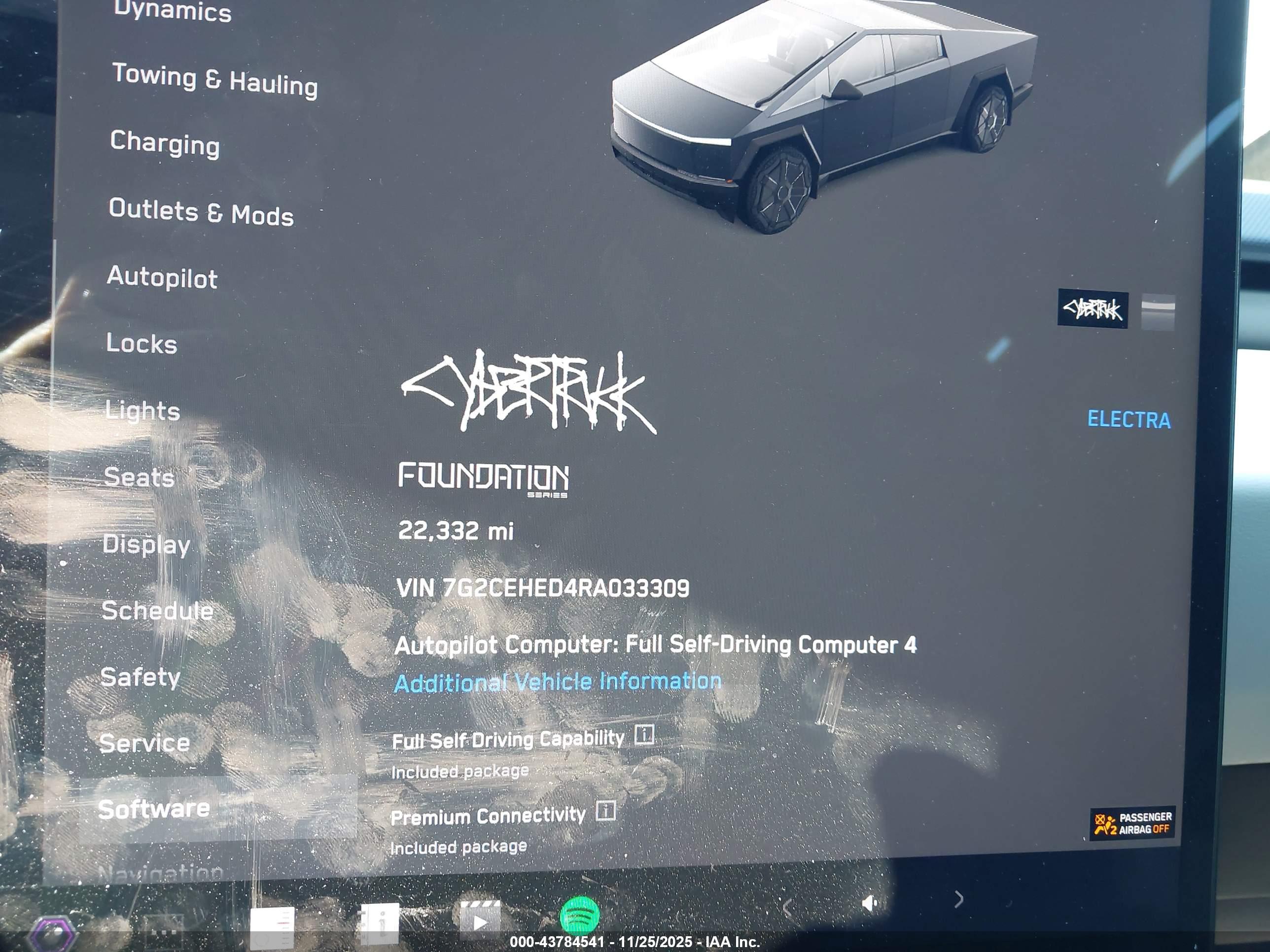 TESLA CYBERTRUCK image 7