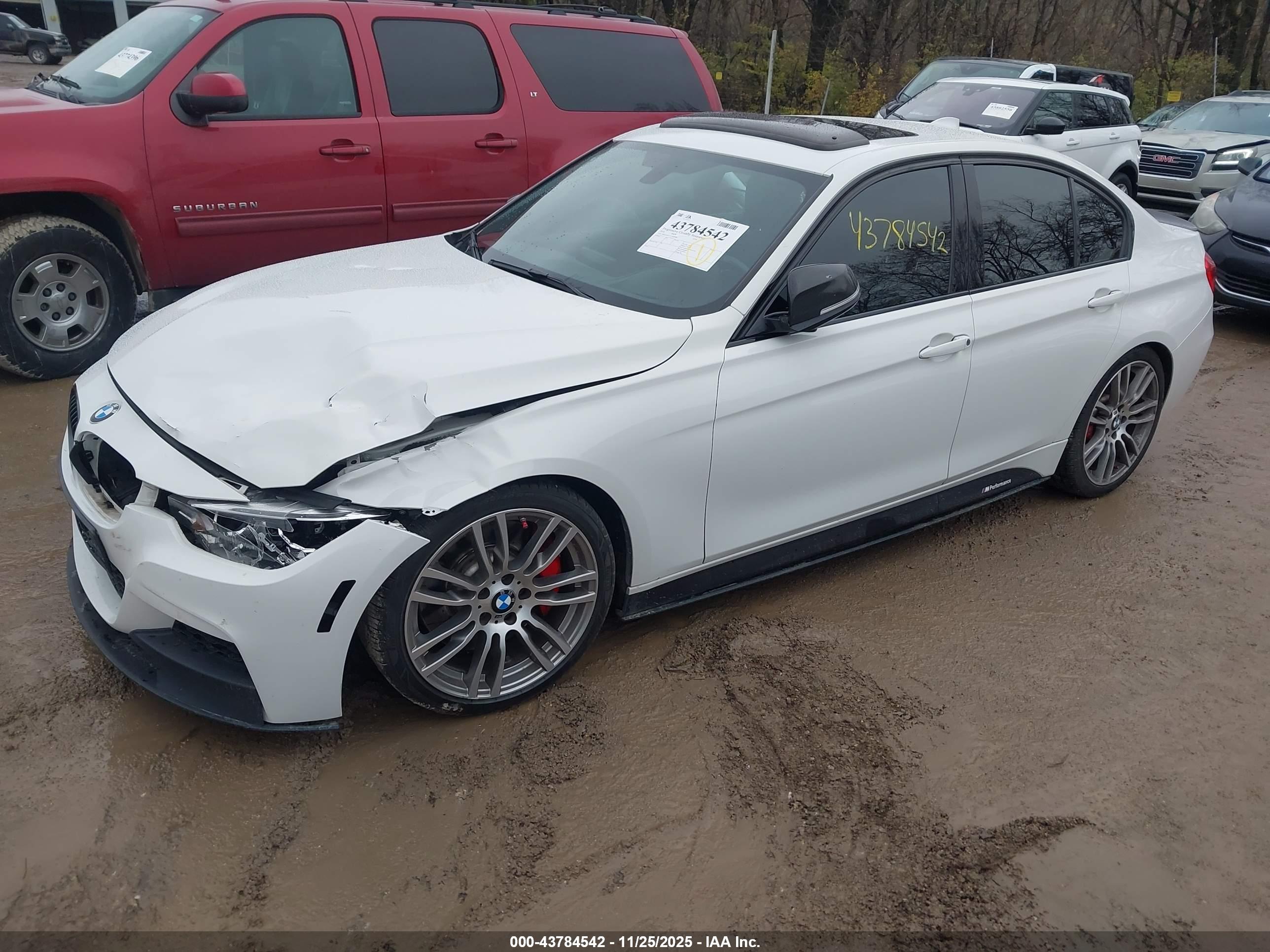 BMW 335I image 2