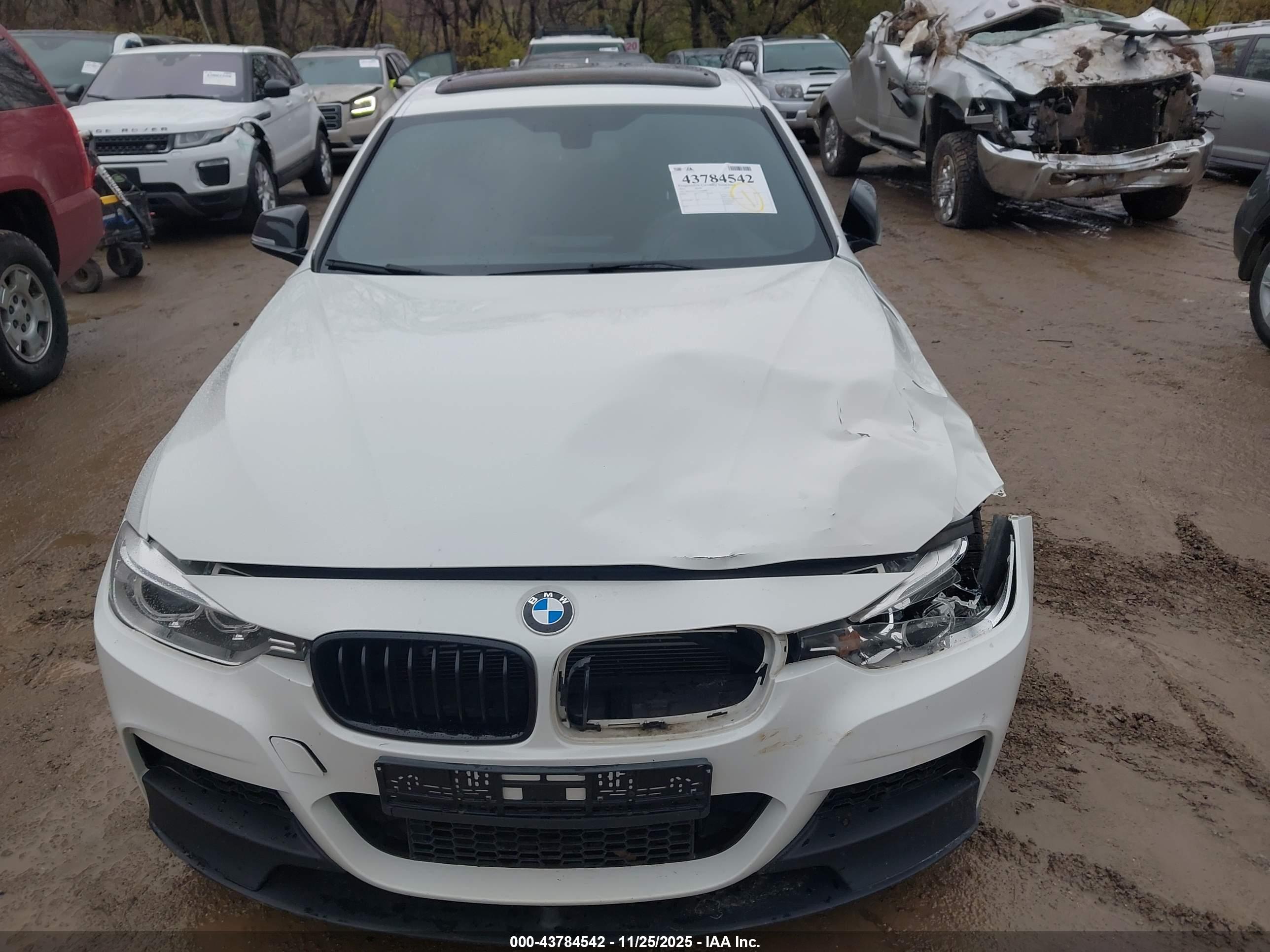 BMW 335I image 6