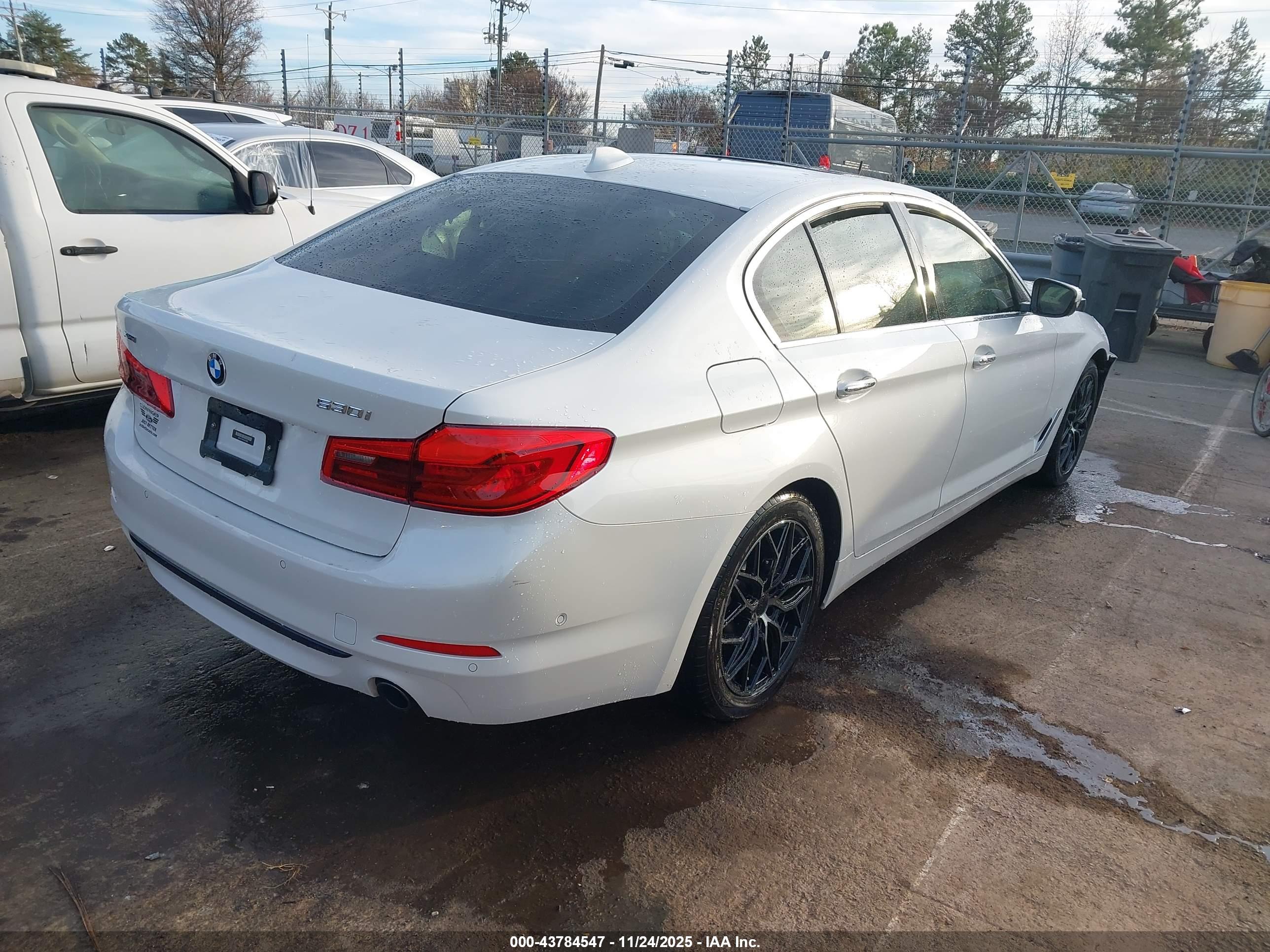 BMW 530I image 4