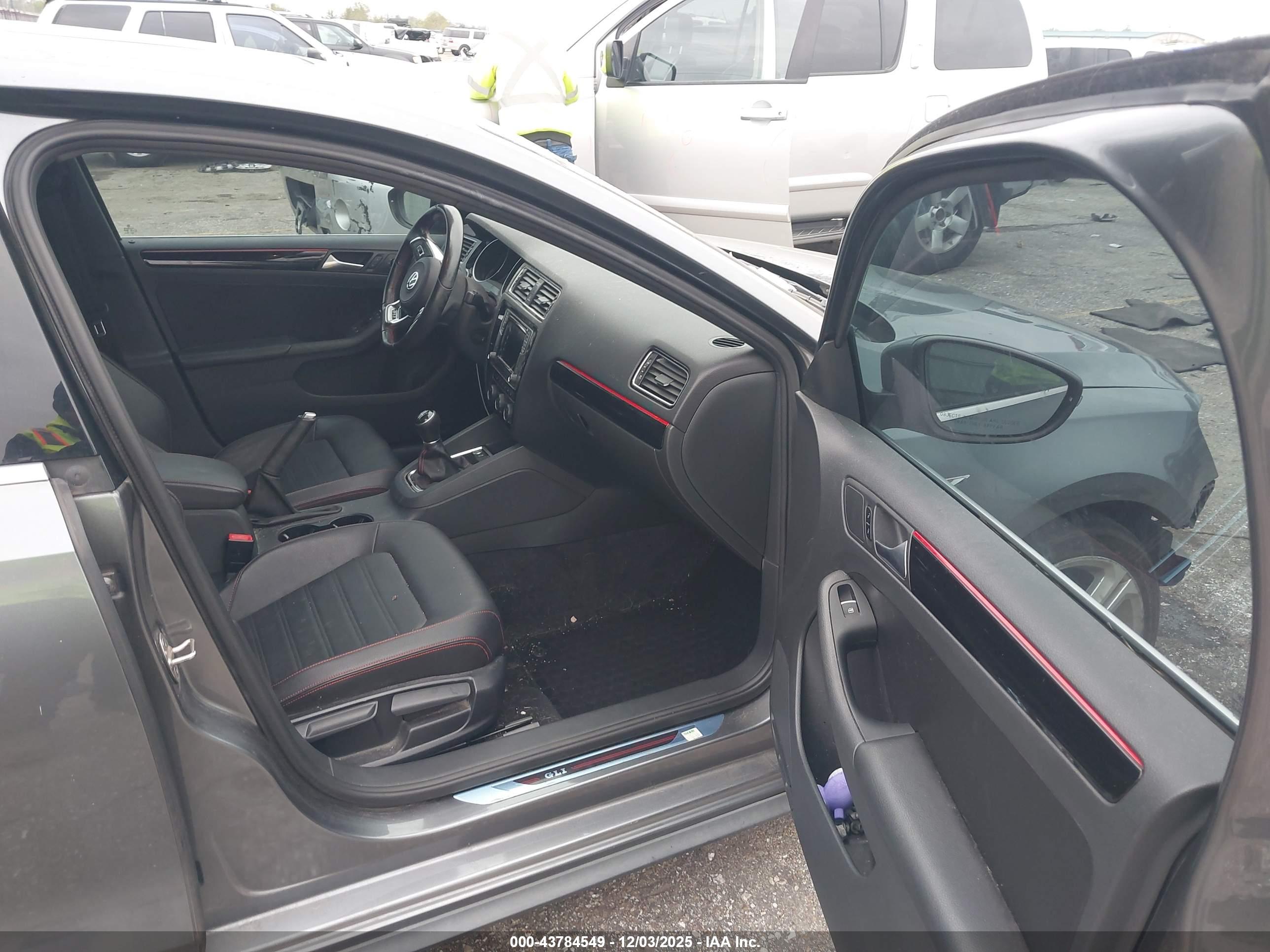 VOLKSWAGEN JETTA image 5