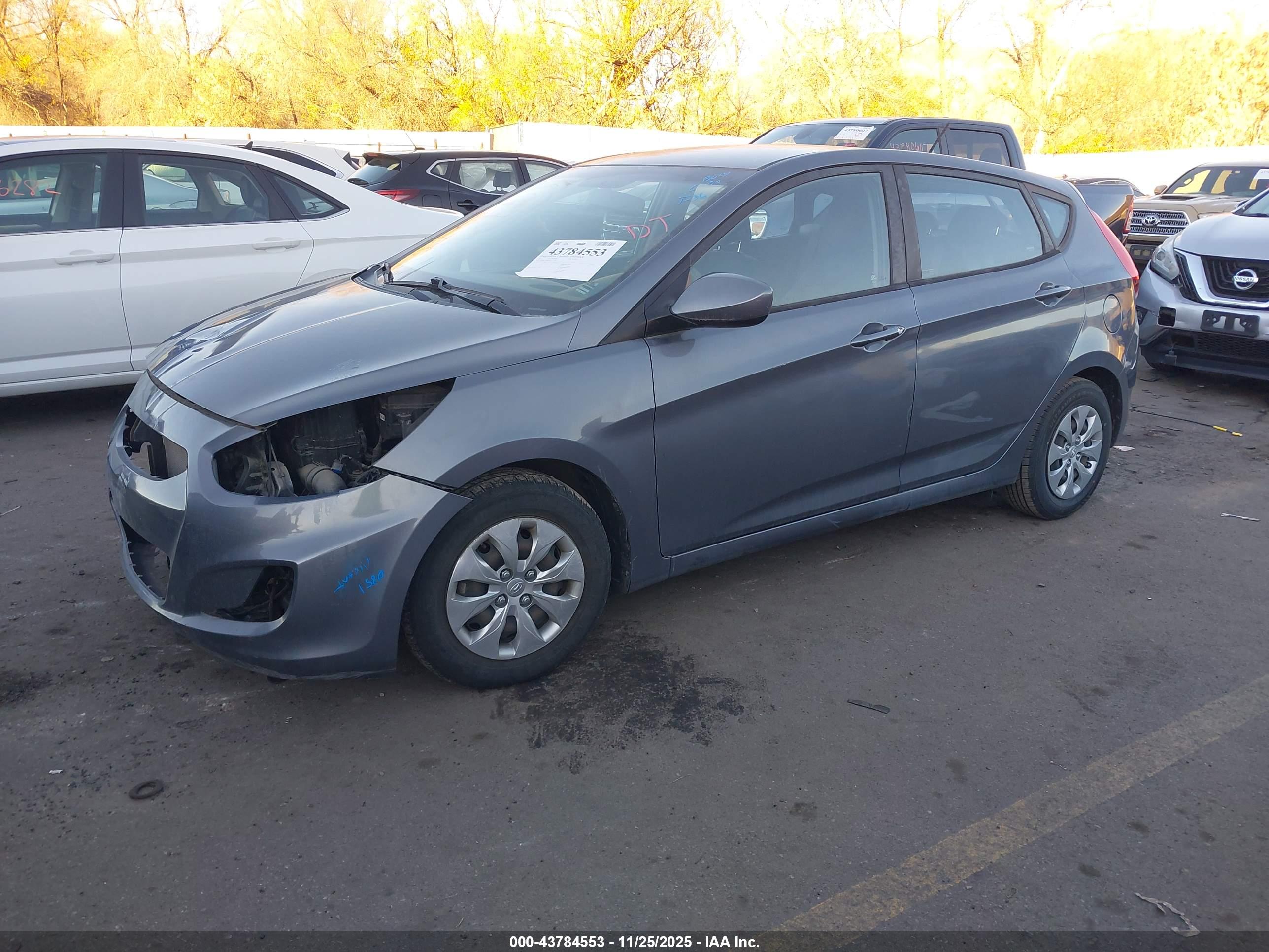 HYUNDAI ACCENT image 2