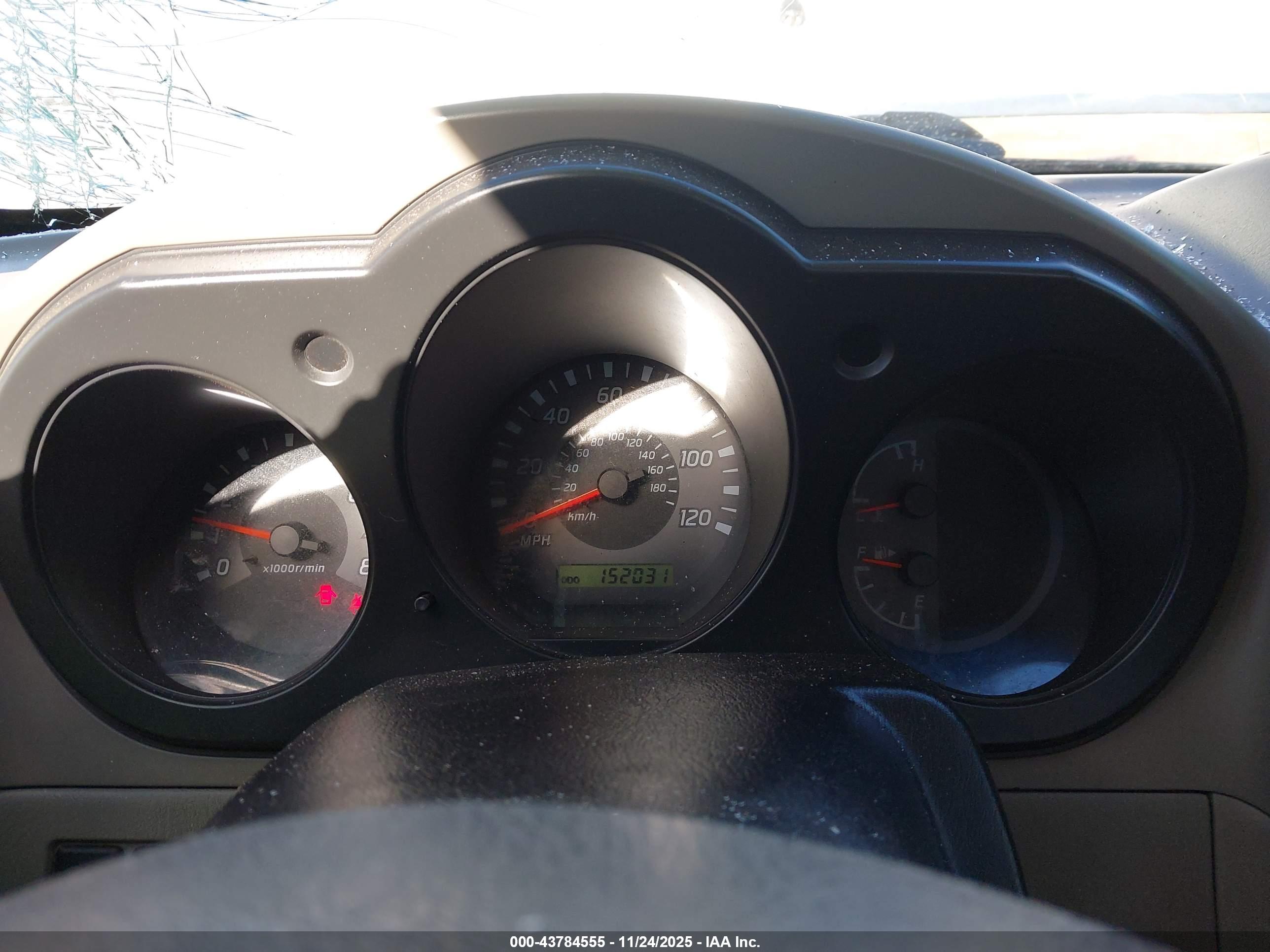 NISSAN XTERRA image 7