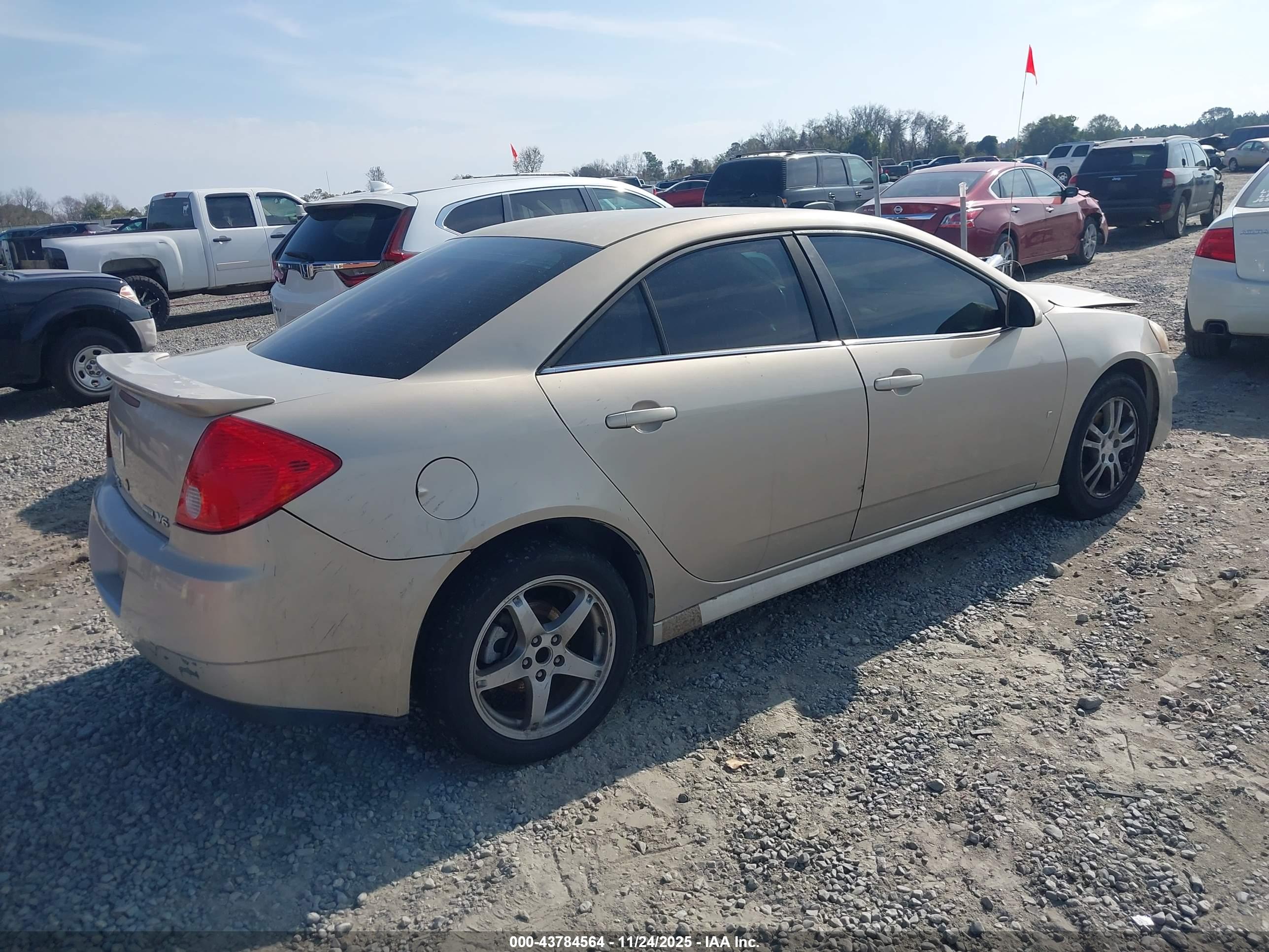 PONTIAC G6 image 4