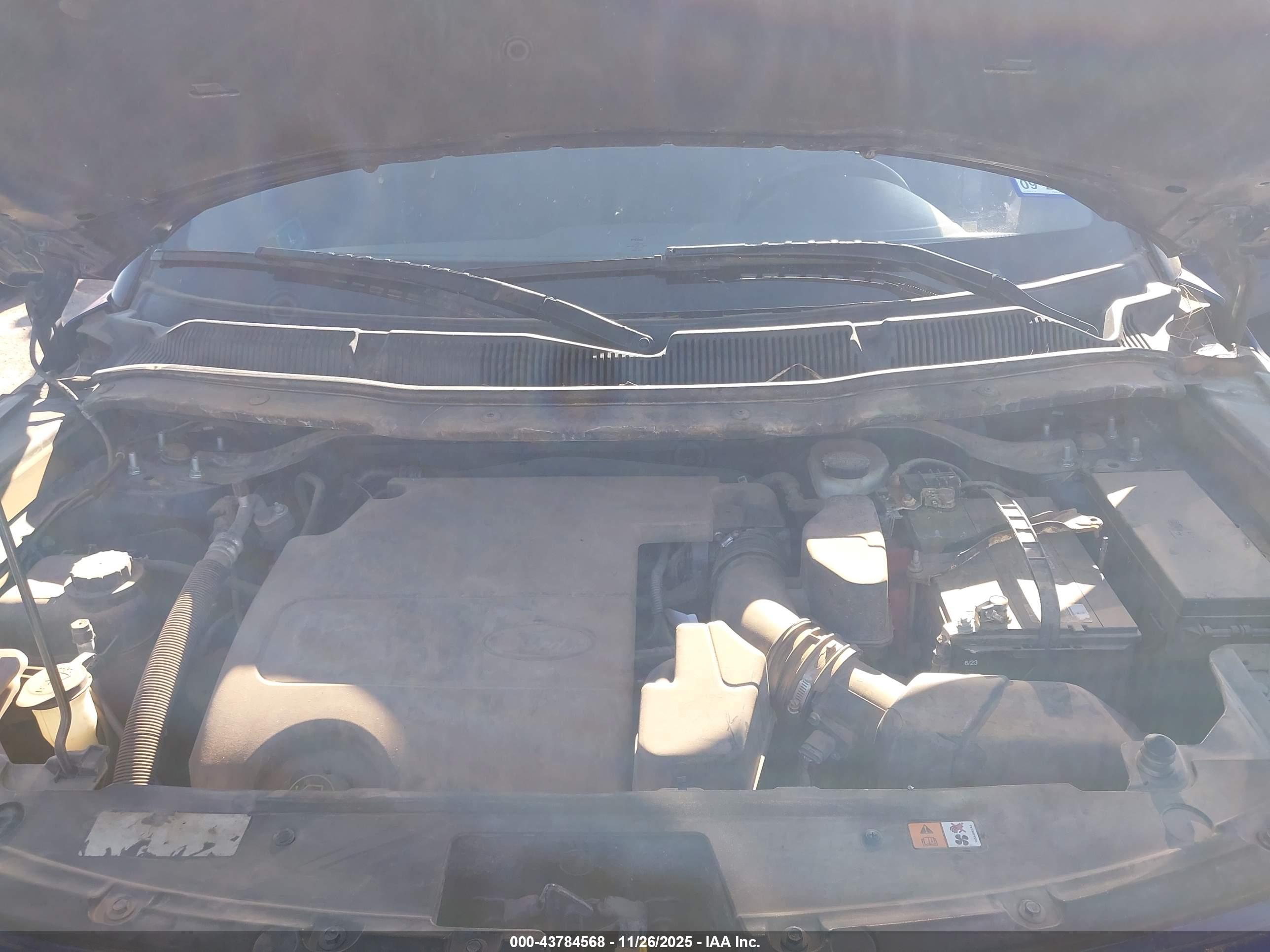 FORD EXPLORER image 10