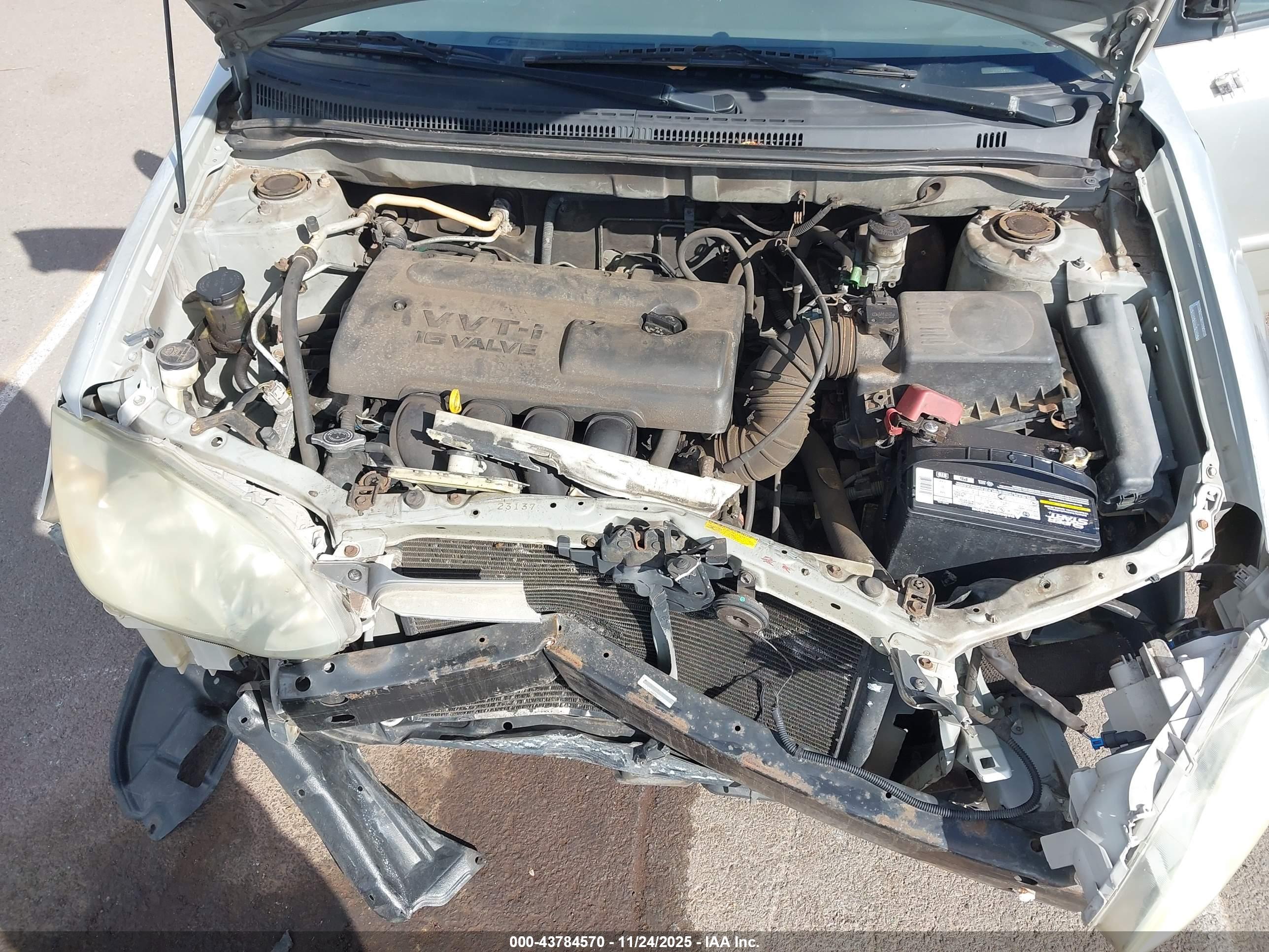 TOYOTA COROLLA image 10