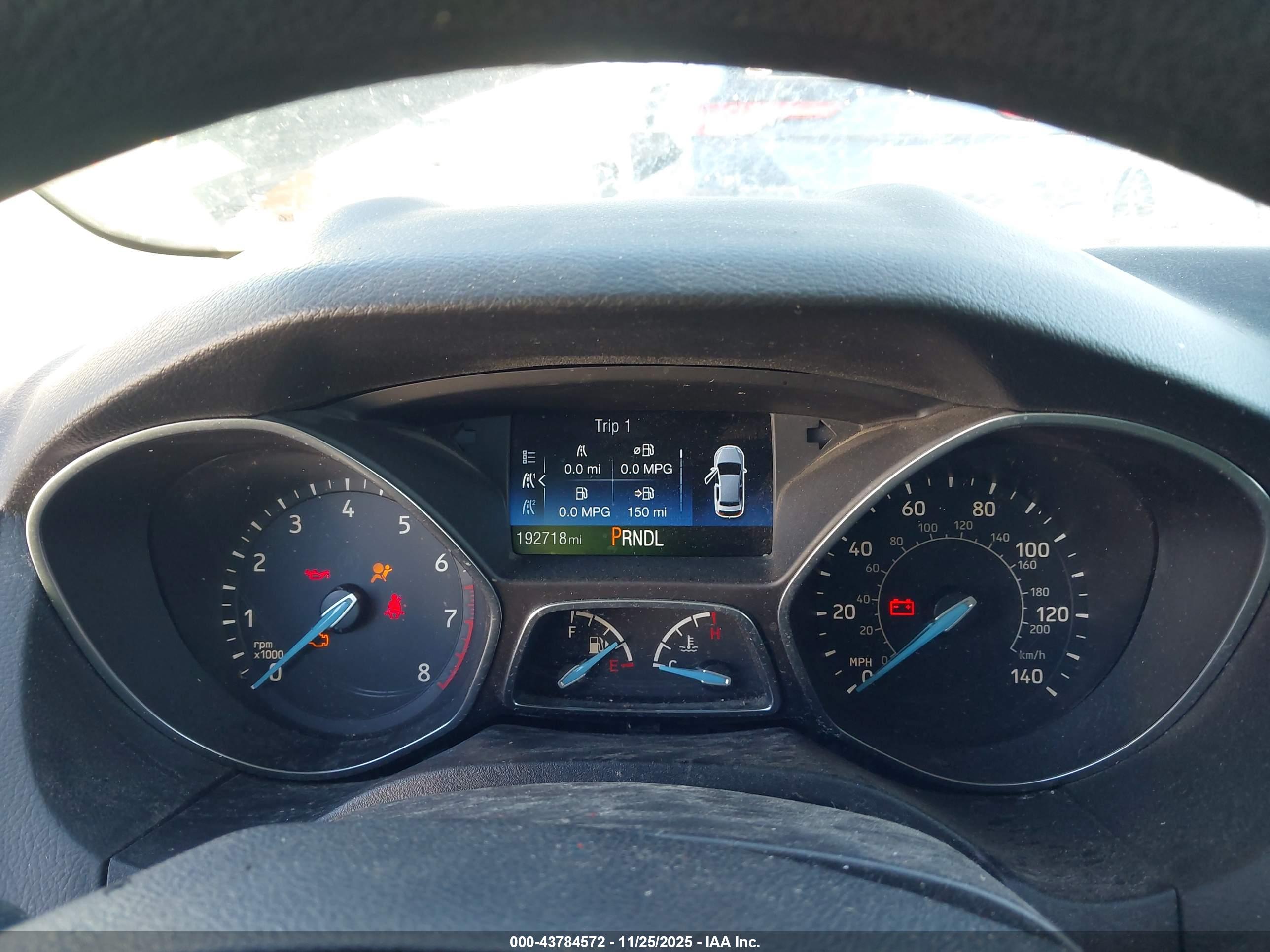 FORD FOCUS image 7