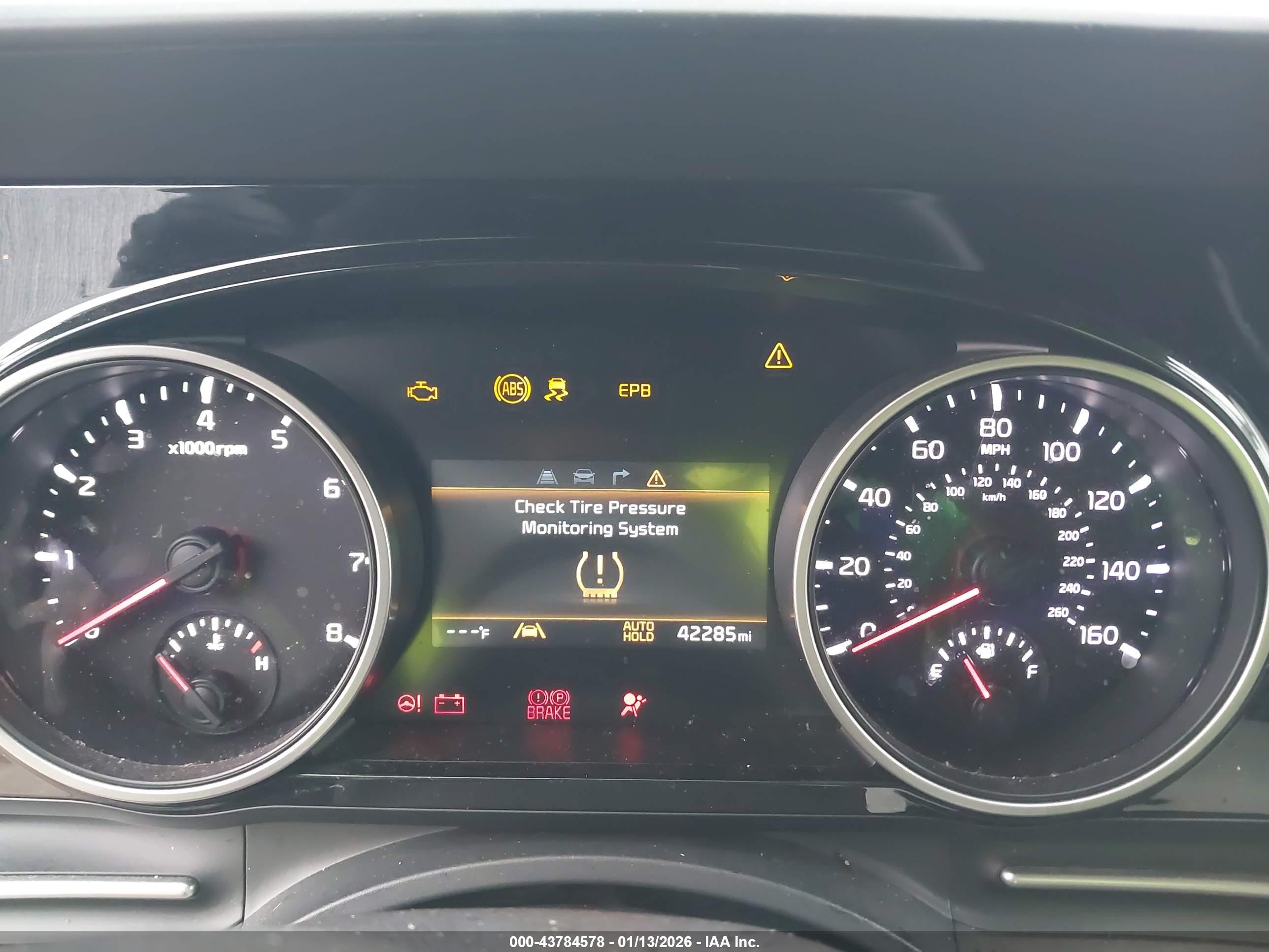 KIA CARNIVAL image 7