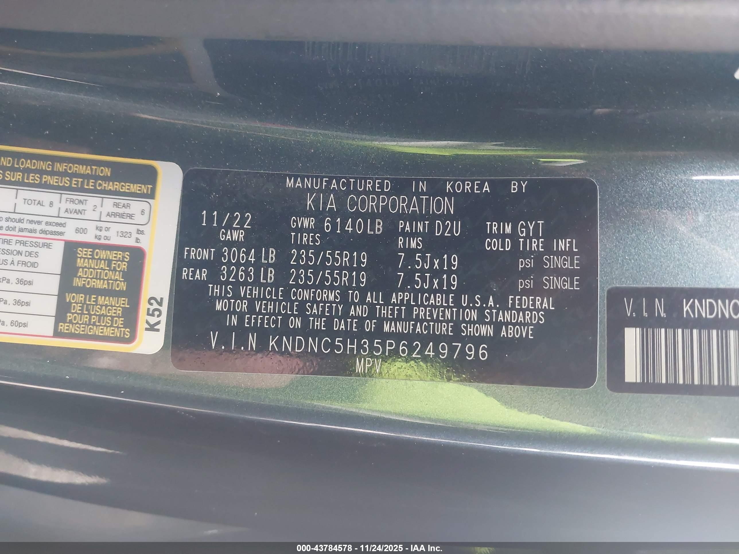 KIA CARNIVAL image 9