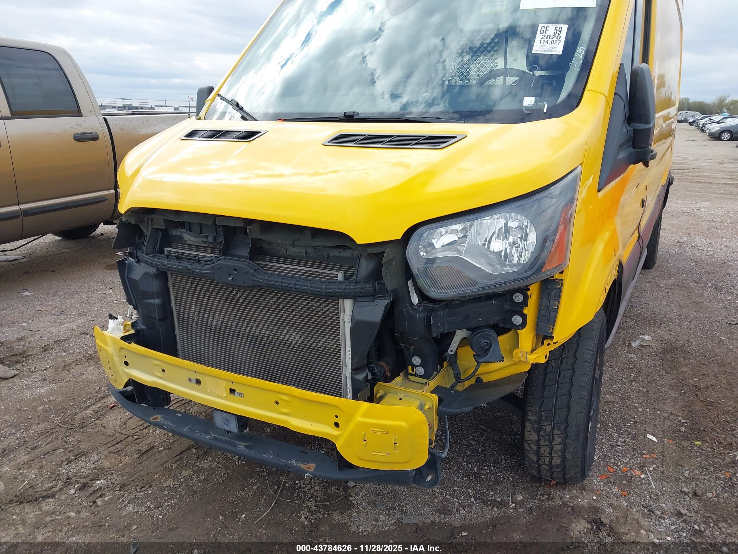FORD TRANSIT-250 image 6