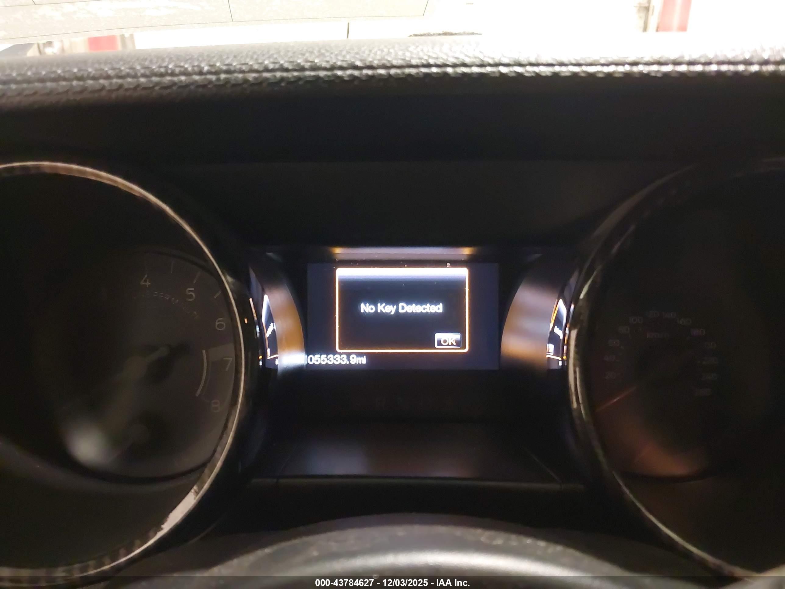 FORD MUSTANG image 7