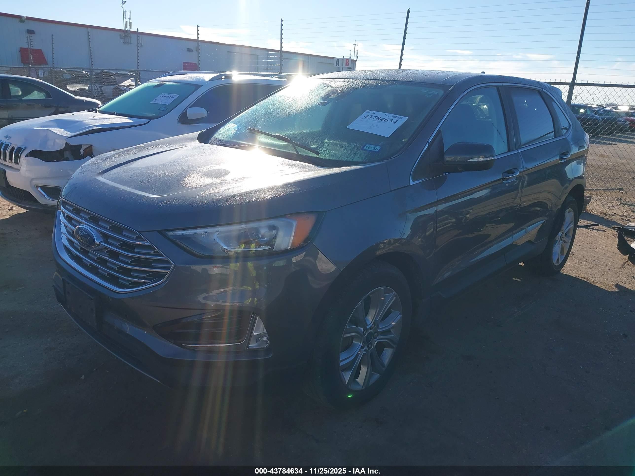 FORD EDGE image 2